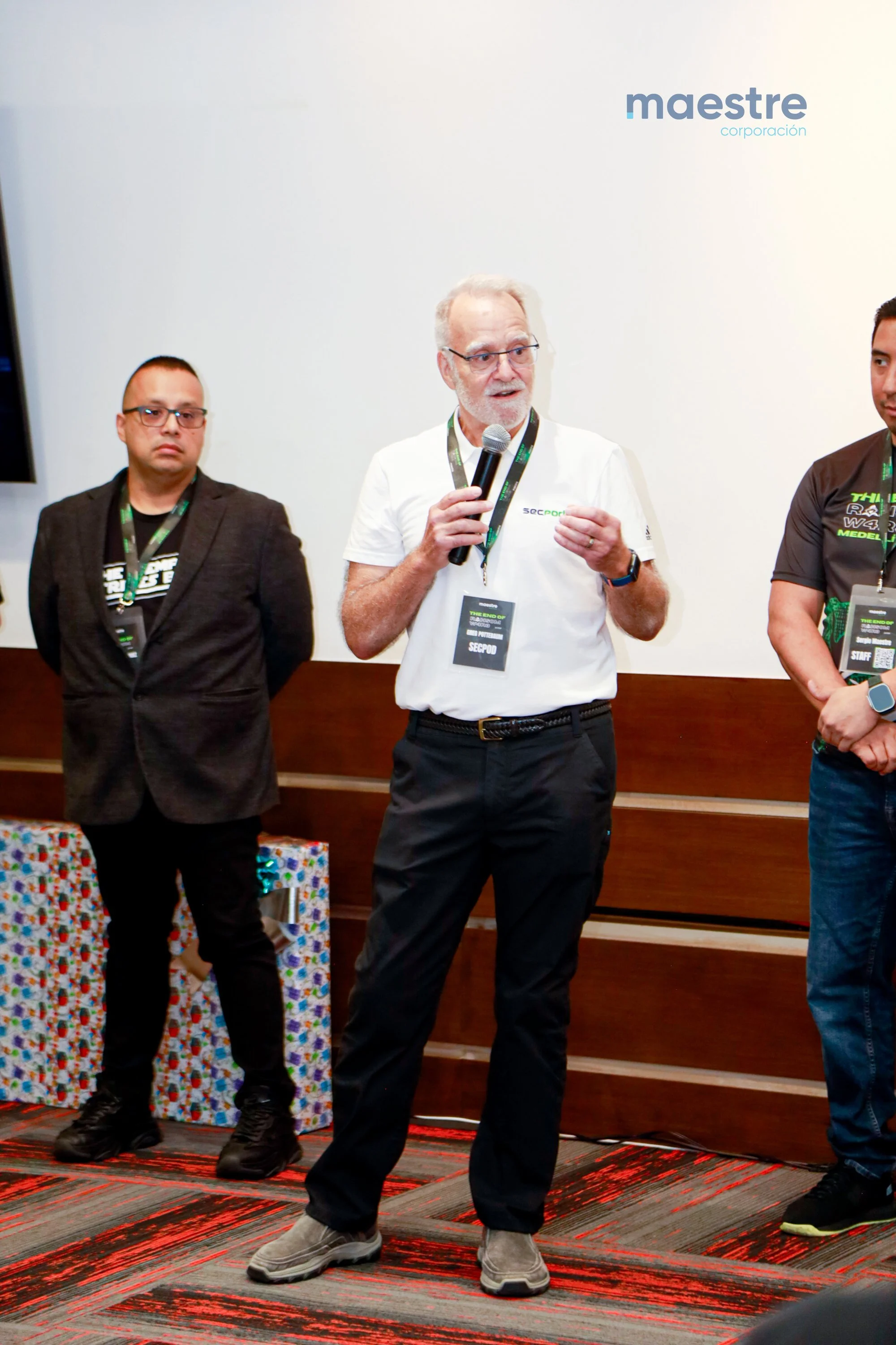 THEOR MEDELLIN V47.jpg