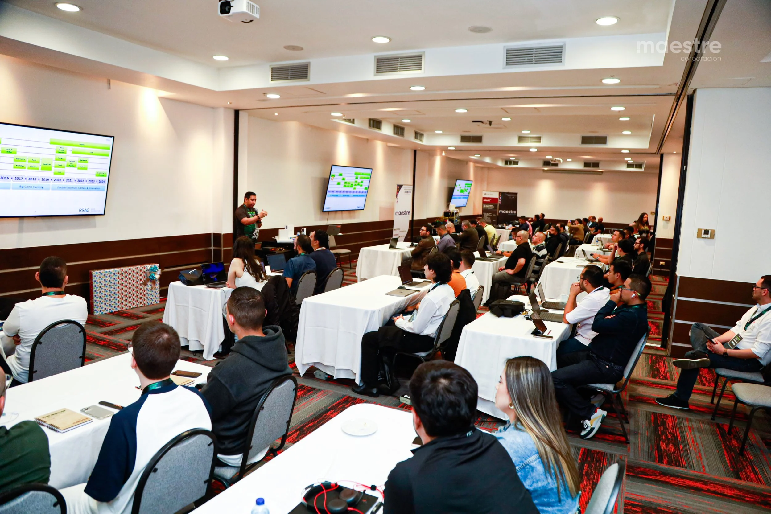 THEOR MEDELLIN 17.jpg