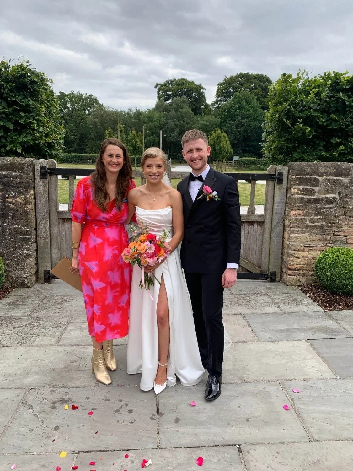 Funky%2C+Vibrant+Summer+Celebrant+wedding+at+Hazel+Gap+Nottinghamshire+2+%281%29.jpg