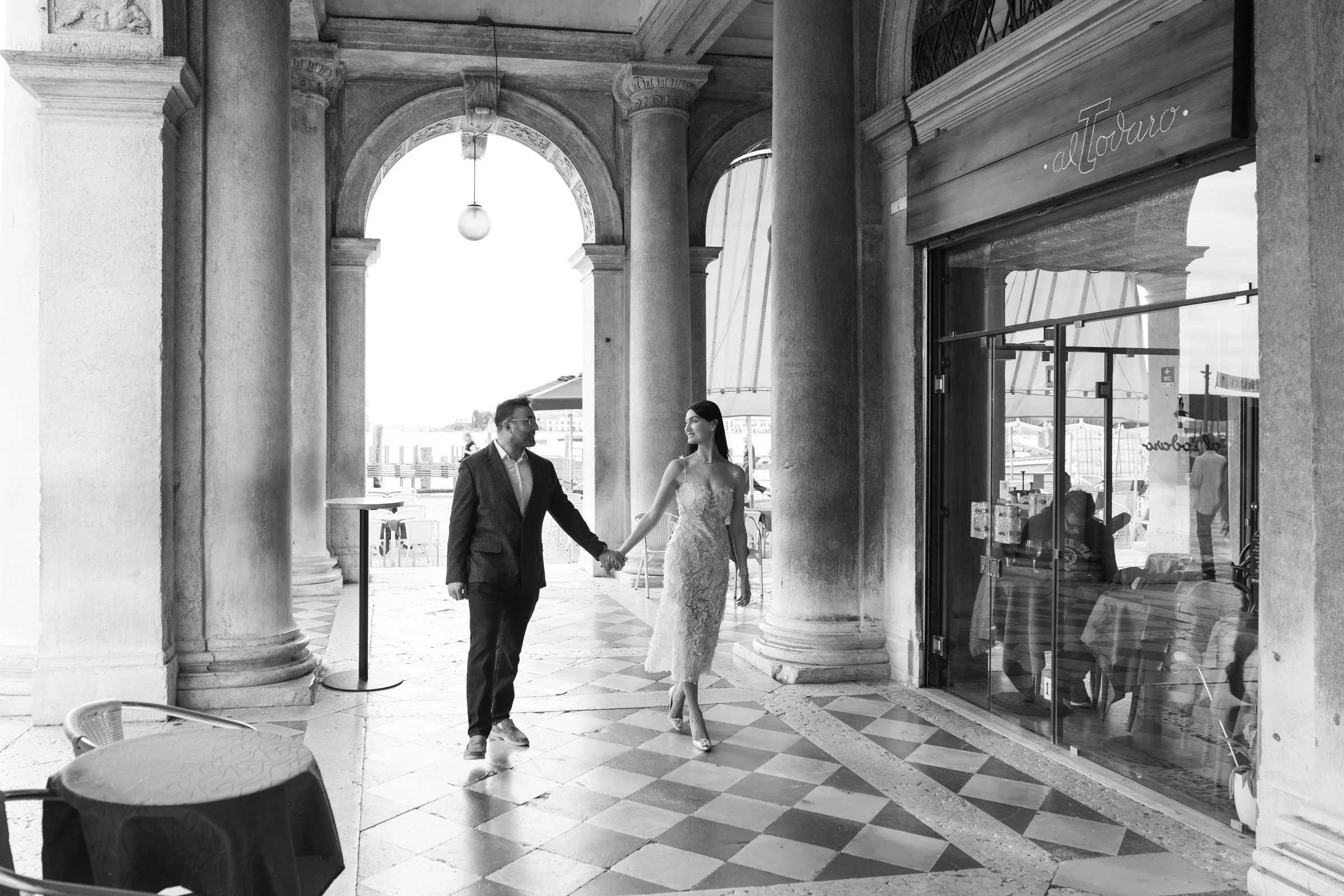 Venice Sara & Ben Anniversary -40.jpg