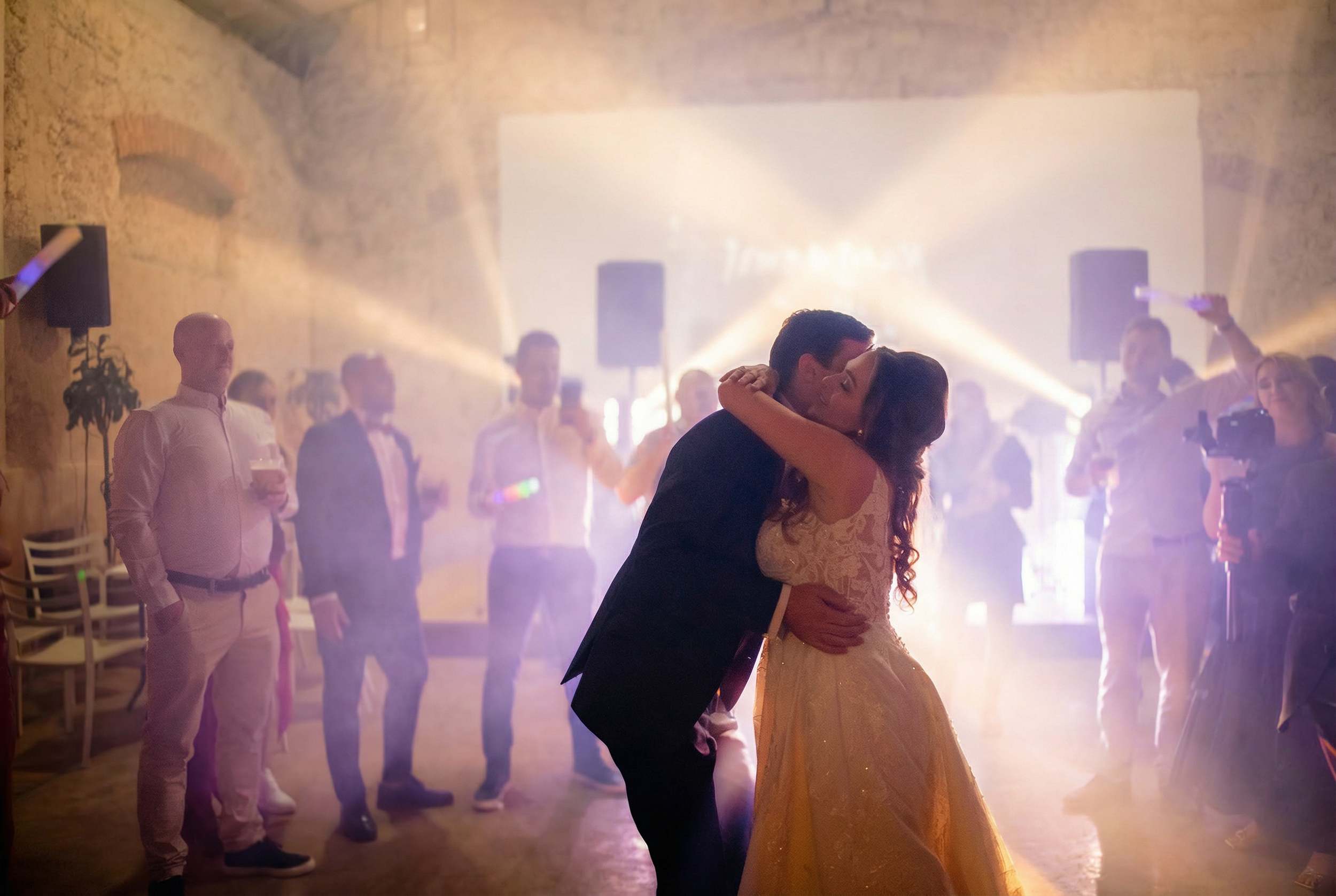 Laura & Bob Party 01.png