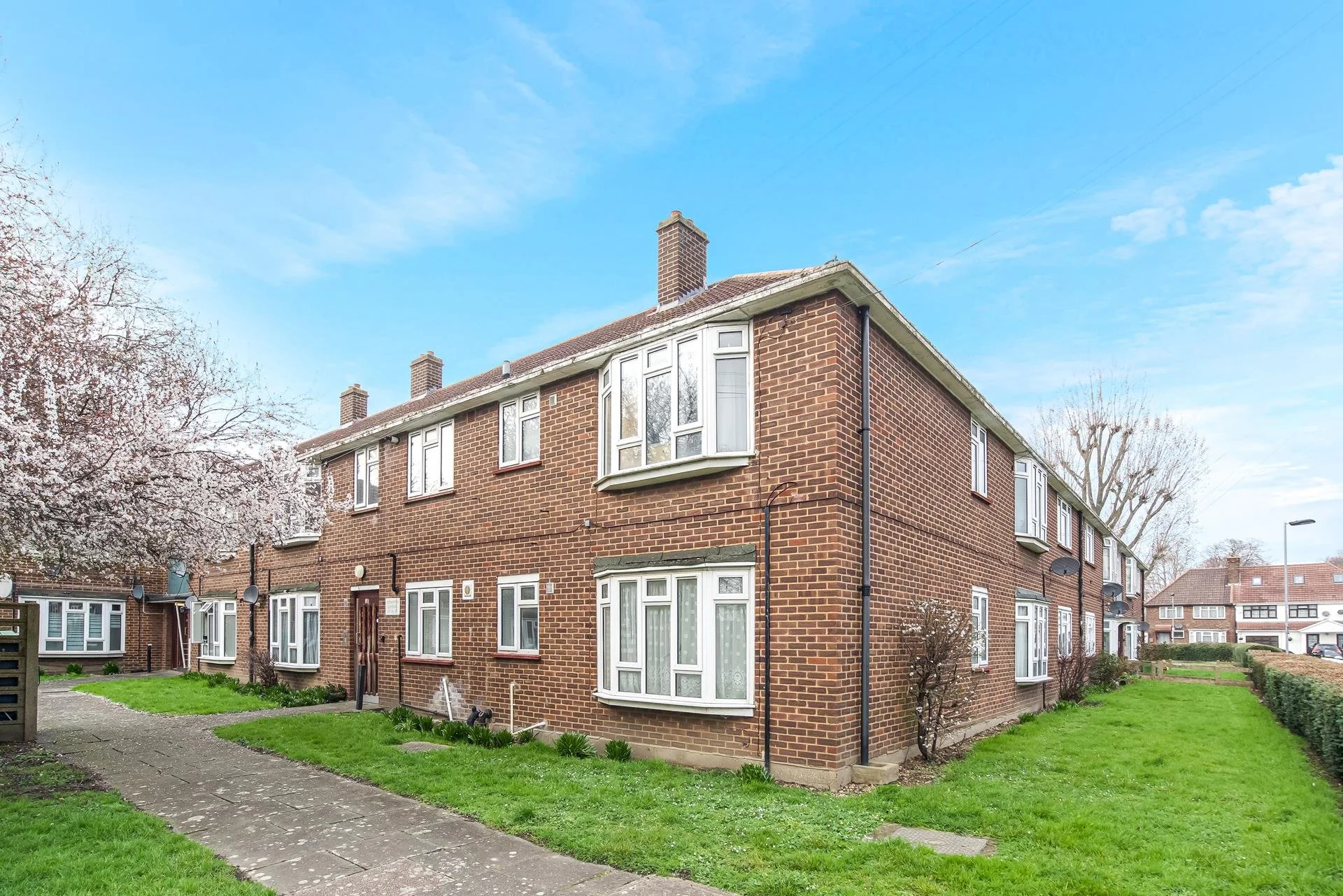 Hepworth Gardens | Barking | £1150 pcm | LET AGREED