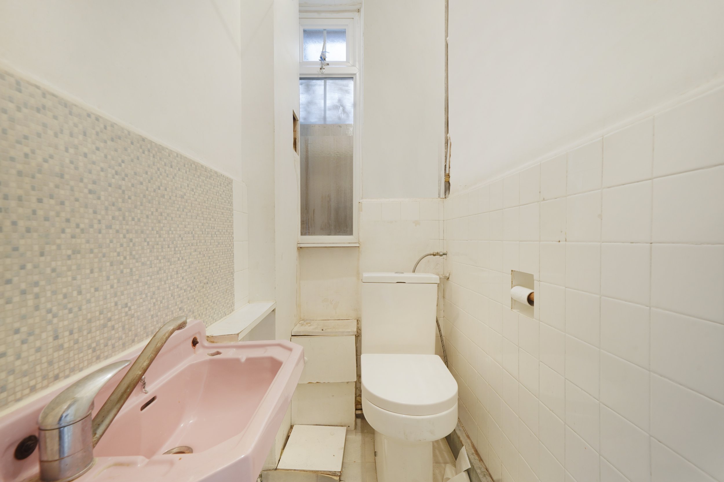 Ground Floor Cloakroom.jpg