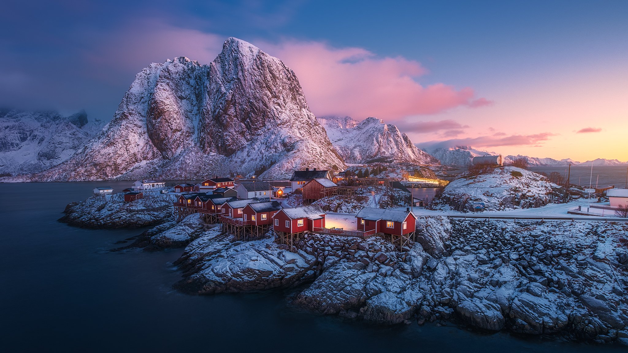 Sunrise over Hamnøy