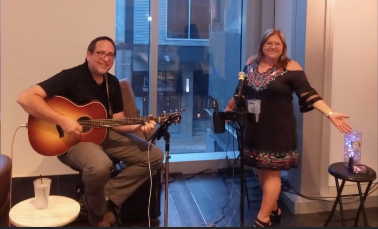 Lisa Lynette and Loren Z