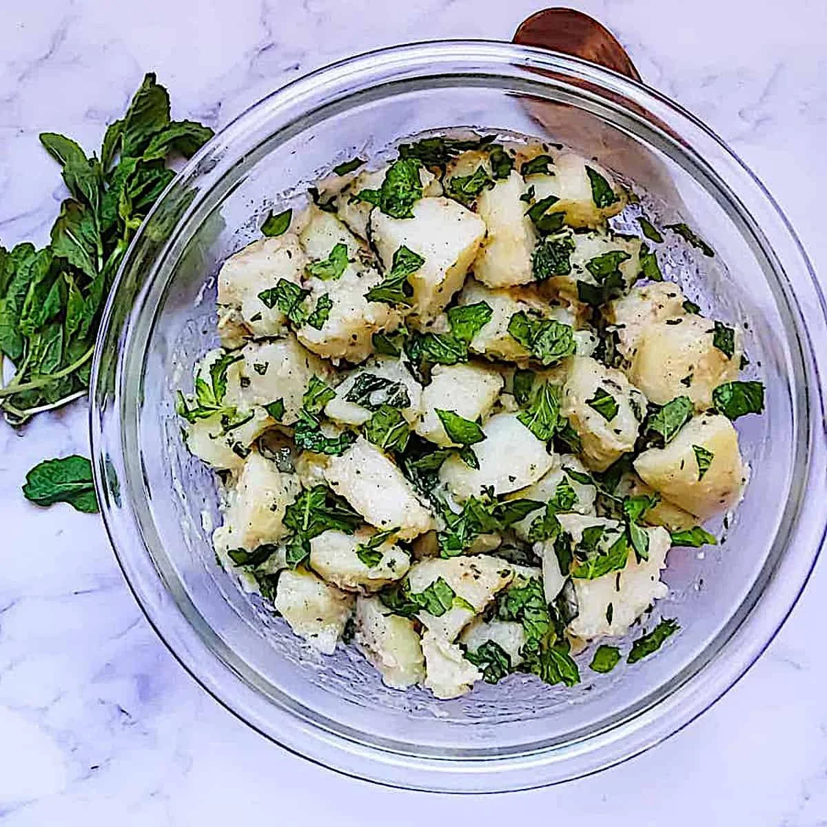Lemon potato salad with mint