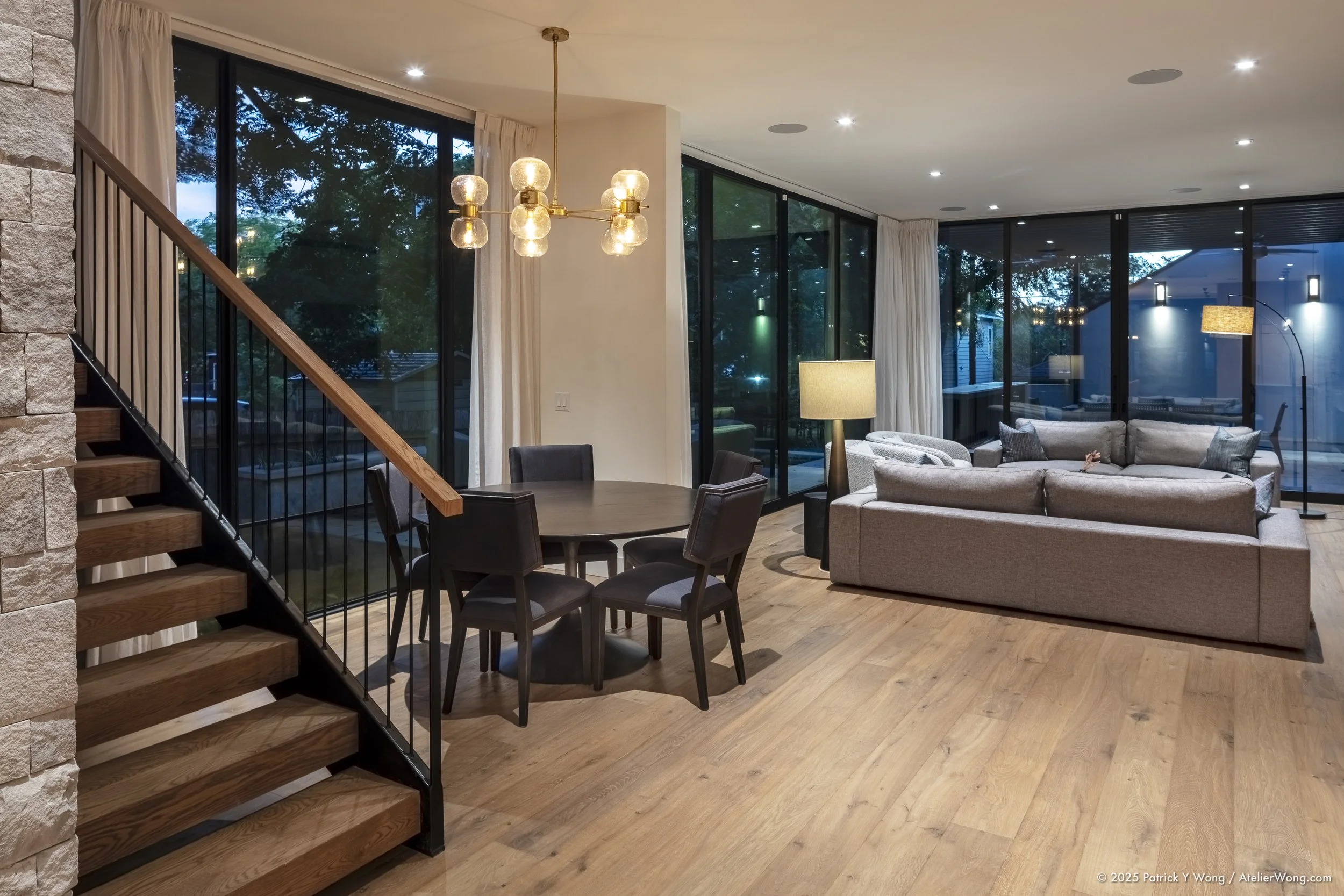 5 Living Room.jpg