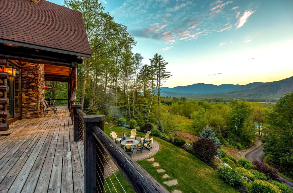 back view of a new hampshire airbnb