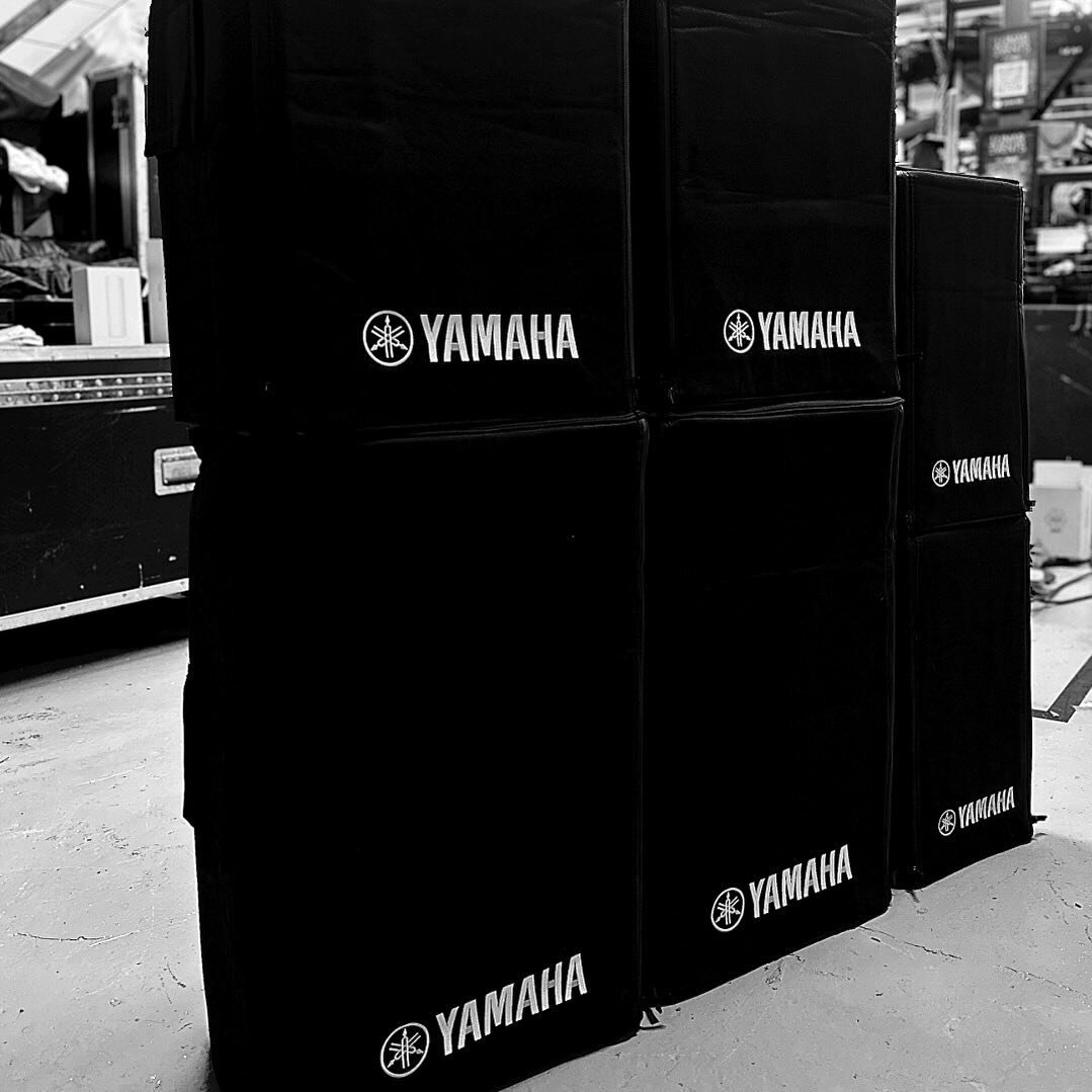 Bringing the volume wherever we go, because good music deserves to be heard loud and clear 🎶🔊 

That&rsquo;s another 4 Yamaha DXR15s added to our current stock. 

Need an audio solution for your event? info@lunarevents.net

#AmplifyTheBeat #AudioRe