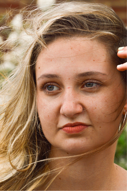 Grant_Kayla_Portrait_Maddie1.png