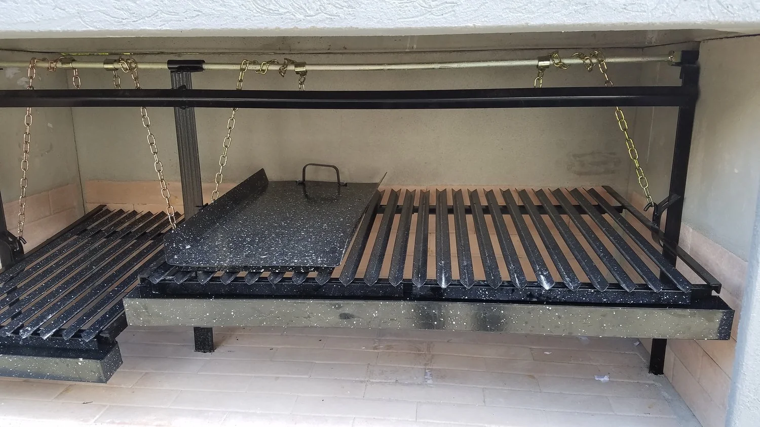 Grill insert for masonry Argentinian parrilla BBQ