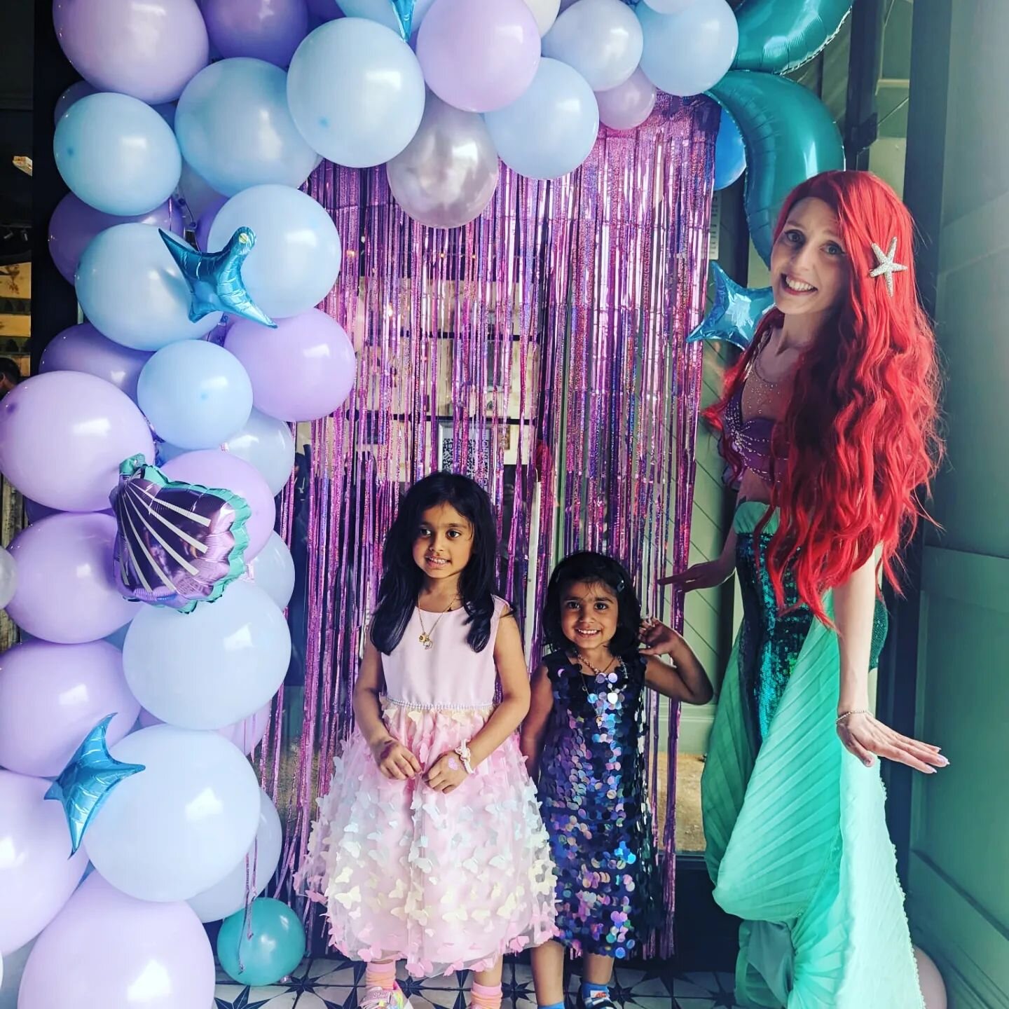 This was a mermazing party with lots of princess sparkle and starfish wishes! 

#mermaidparty #mermaidpartyideas #mermaidparties #princessparty #princesspartyideas #princessparties #childrensentertainment #childrenentertainer #childrensparty