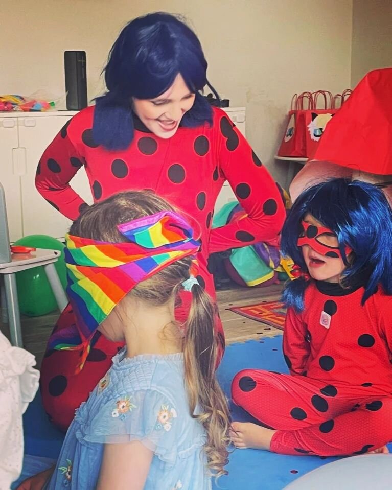 Miraculous Ladybug has a mini double!  Why don't you book Miraculous Ladybug and 
give that ladybug a hug!

#miraculousladybug #birthdaypartyideas #childrensentertainment #partyideasforkids #girlsbirthday #boysbirthday #birthdayentertainment #londonp