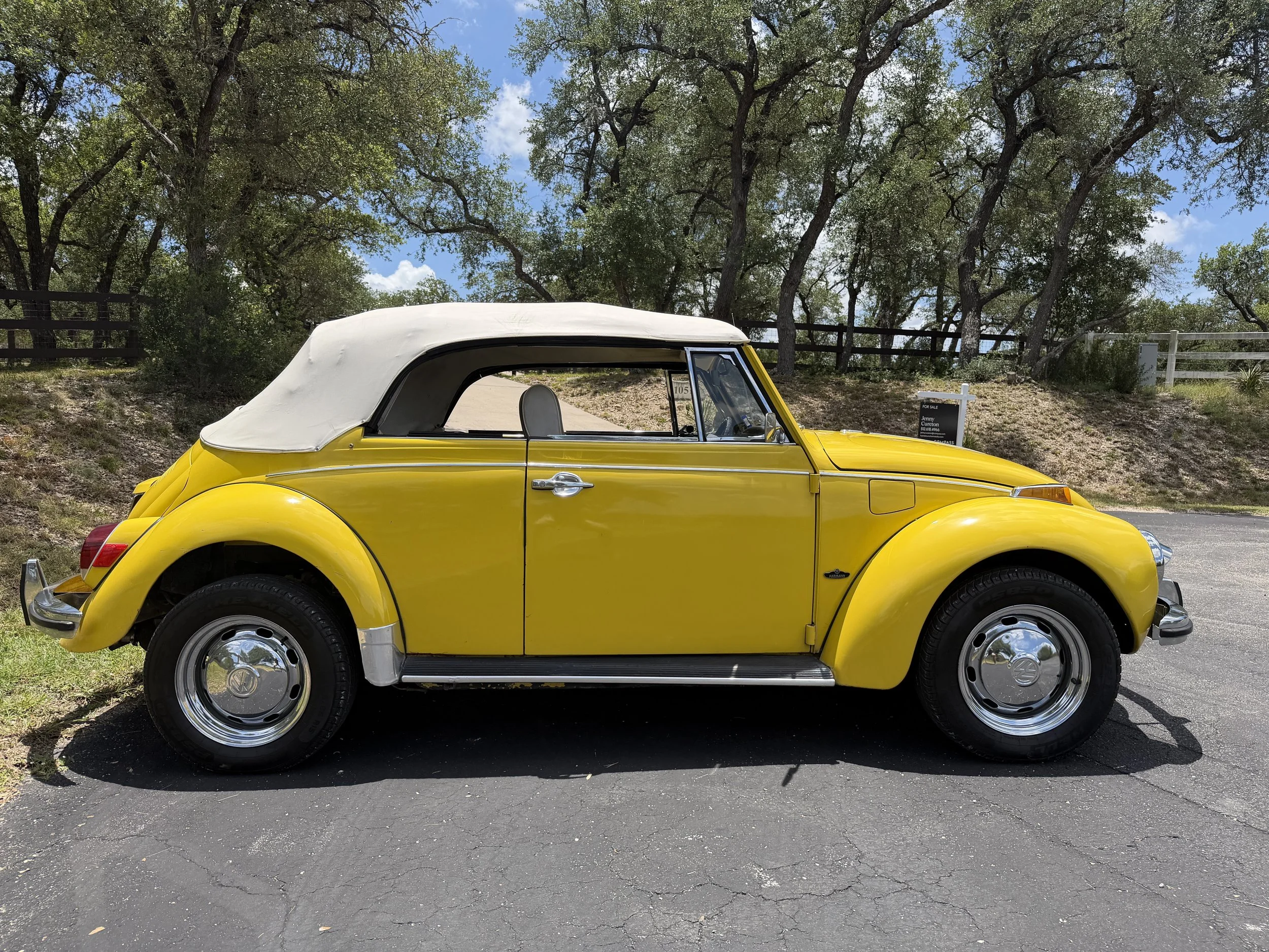1971 VW Super Beetle Convertible for engagement photoshoots in Bastrop