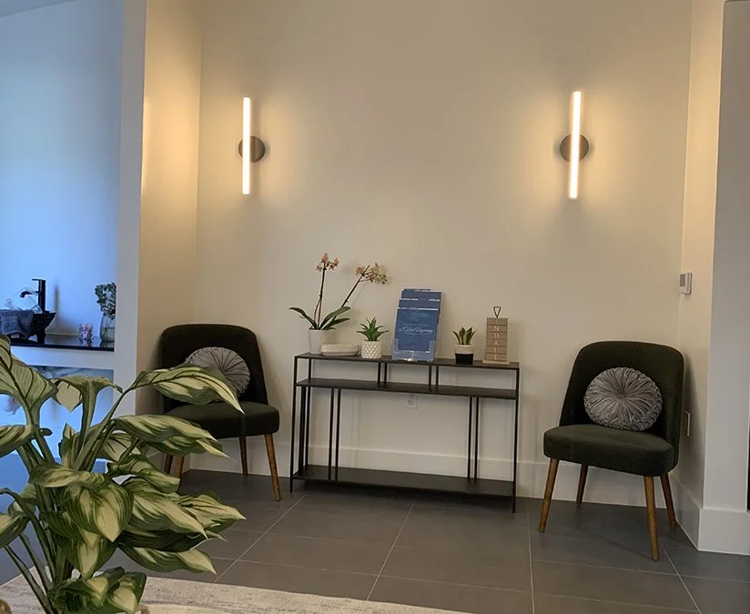 Well-appointed waiting area for Louisiana Community Mikvah