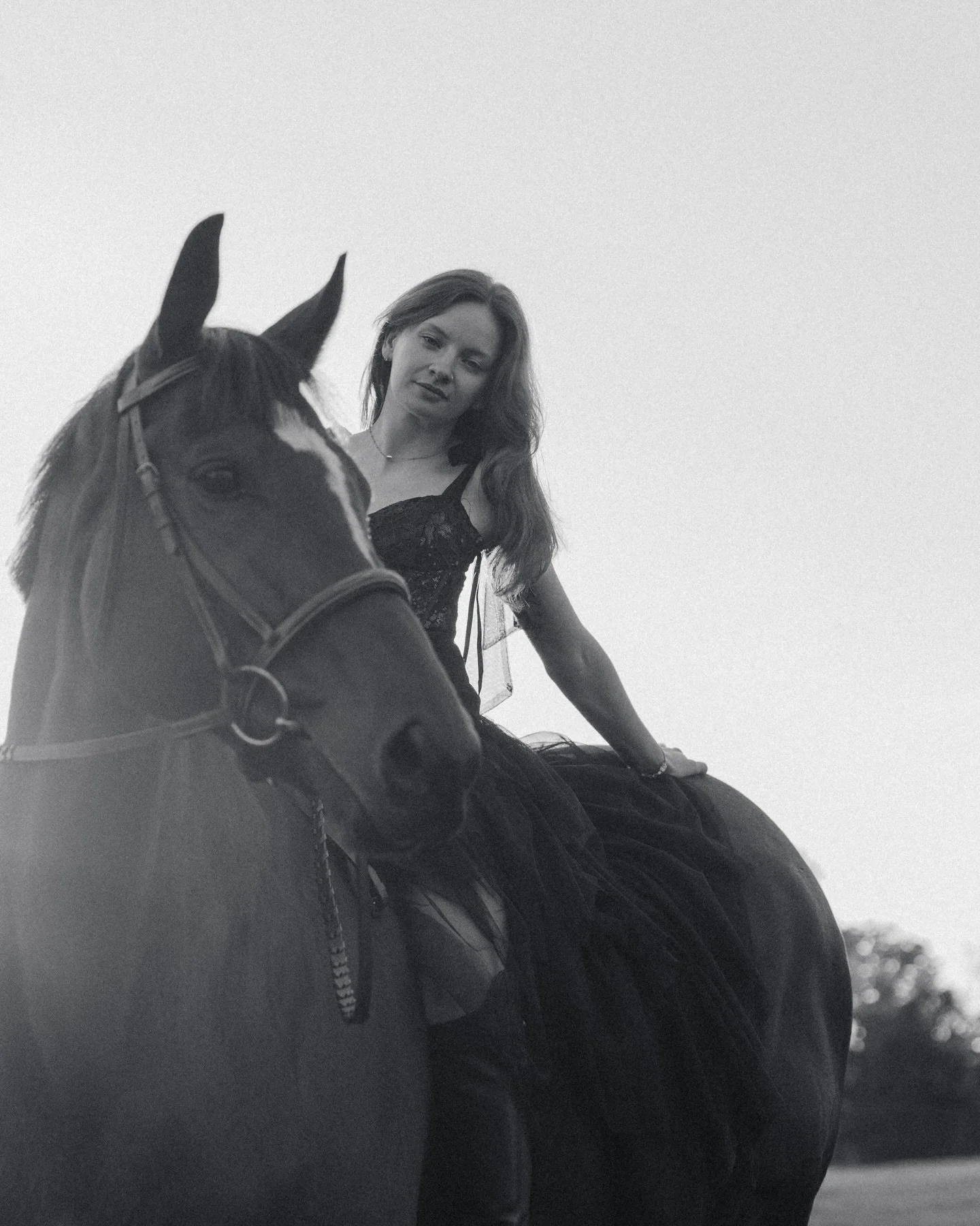 Someone told Morgan she was &ldquo;obsessed with getting her photos taken.&rdquo; She replied &ldquo;No&hellip; I&rsquo;m obsessed with my photographer.&rdquo; 😭😭 Four years of creating with Morgan, and somehow every session becomes its own little 