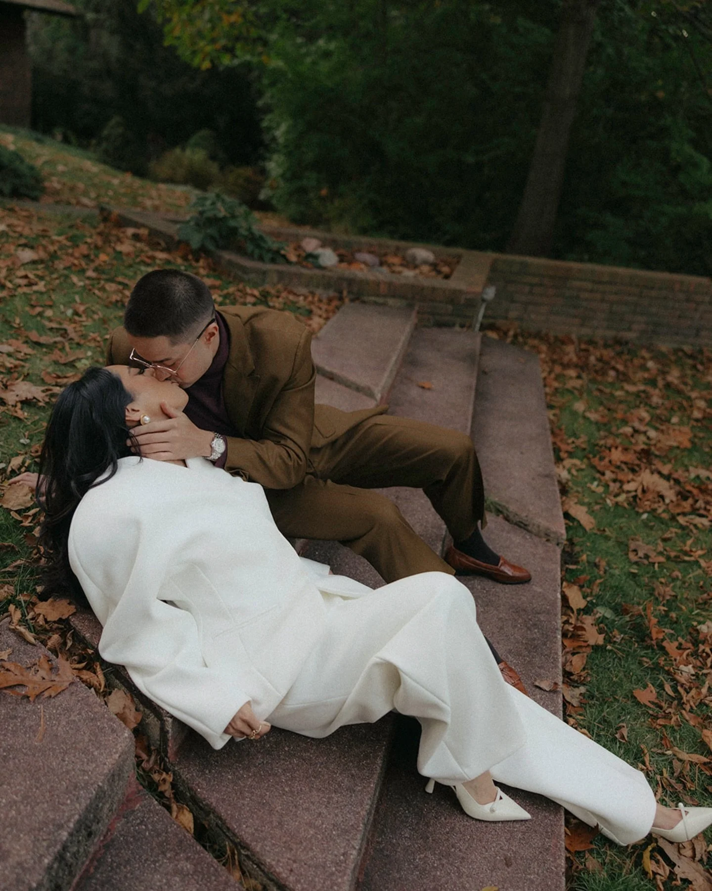 Forever swooning over this engagement session💫

Candids are my life blood, but sometimes the occasion calls for unique tangling and more structured posing and that&rsquo;s awesome. If you read my ramblings, you know I&rsquo;m obsessed with a healthy
