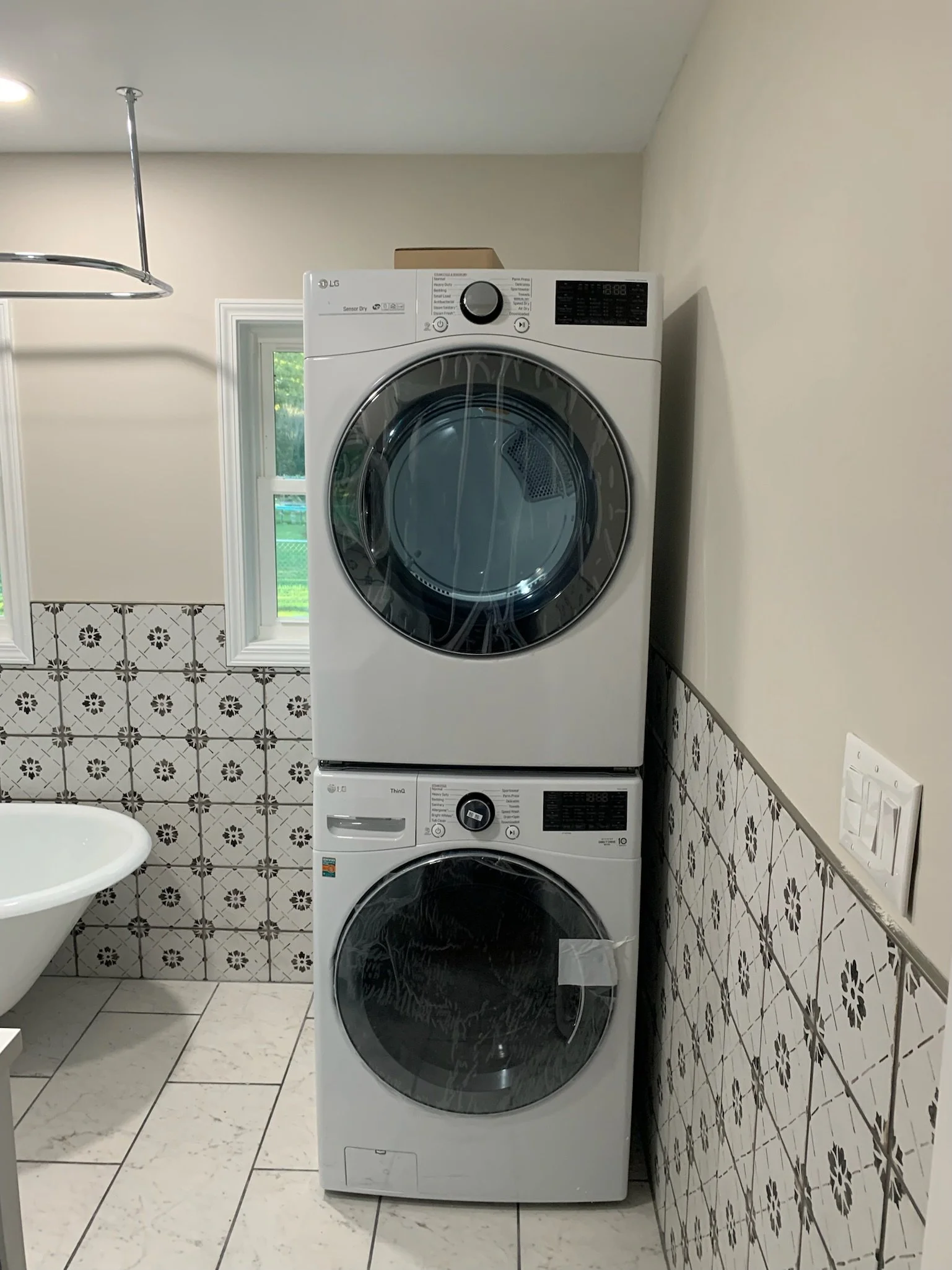 Laundry Room/Bathroom