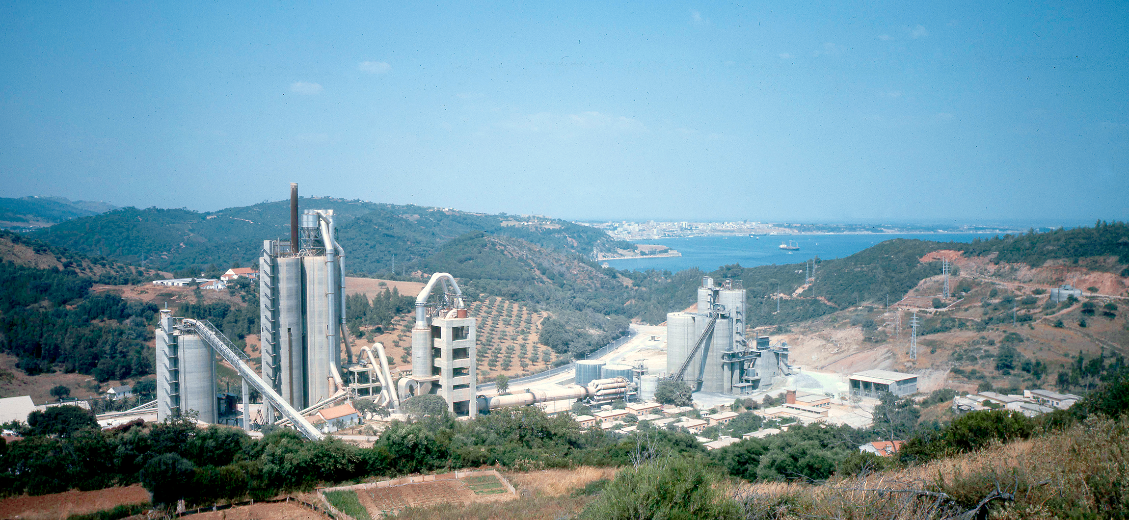 SECIL Outao 1975.png