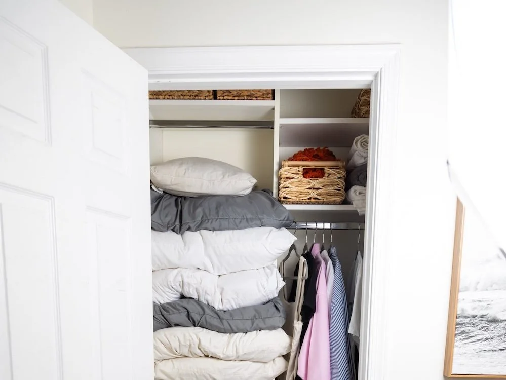 How to Declutter Your Wardrobe 1.JPEG