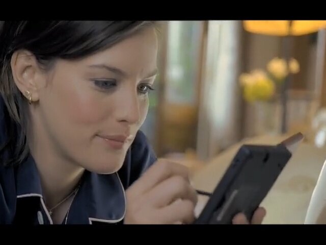 Nintendo DS - Liv Tyler with Brain Age 2 (2009)