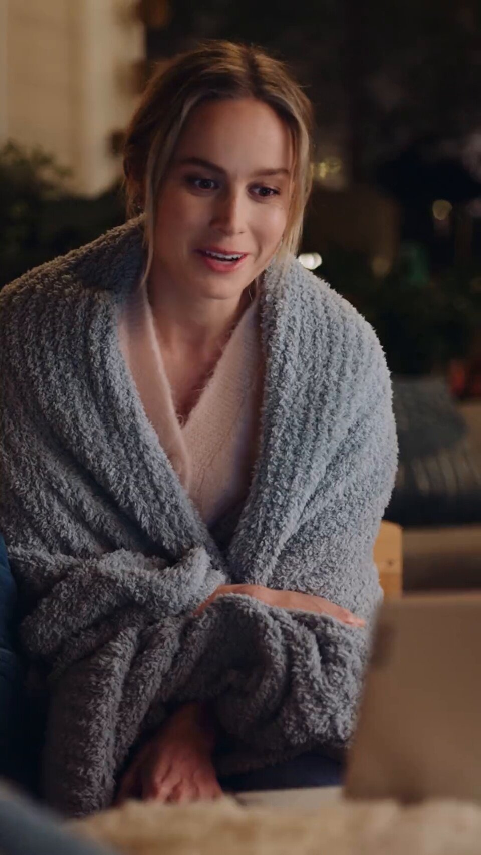 Nintendo Switch - Brie Larson with Animal Crossing: New Horizons (2020)