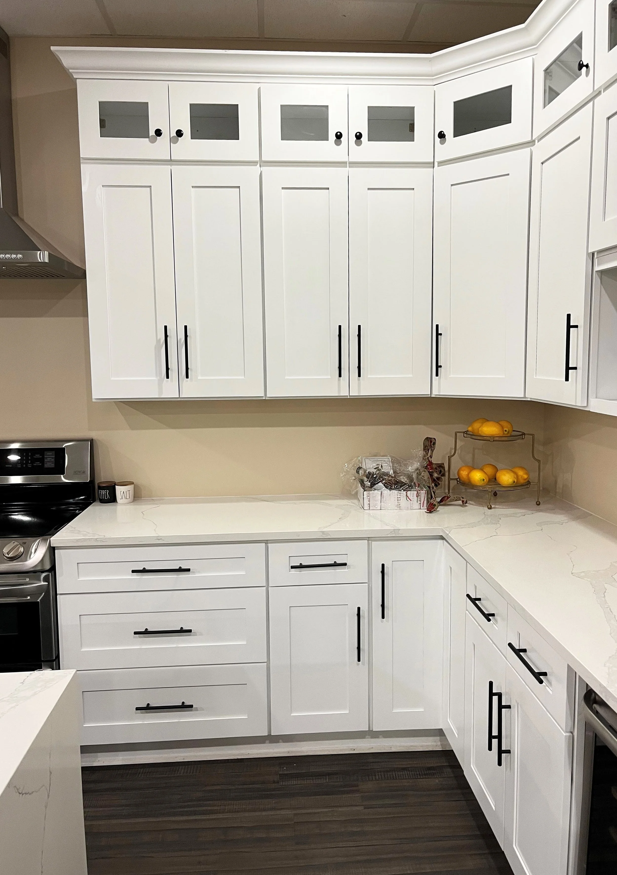 GHF White Shaker Room Scene Kitchen.jpg