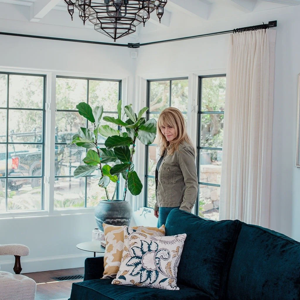 My travels and exploration of other cultures inspires my design perspective and aesthetic. The eclectic blending of textures, materials, and styles creates a space that feels comfortable and collected over time.

📸 @nothinmyst 

#santabarbarastyle #