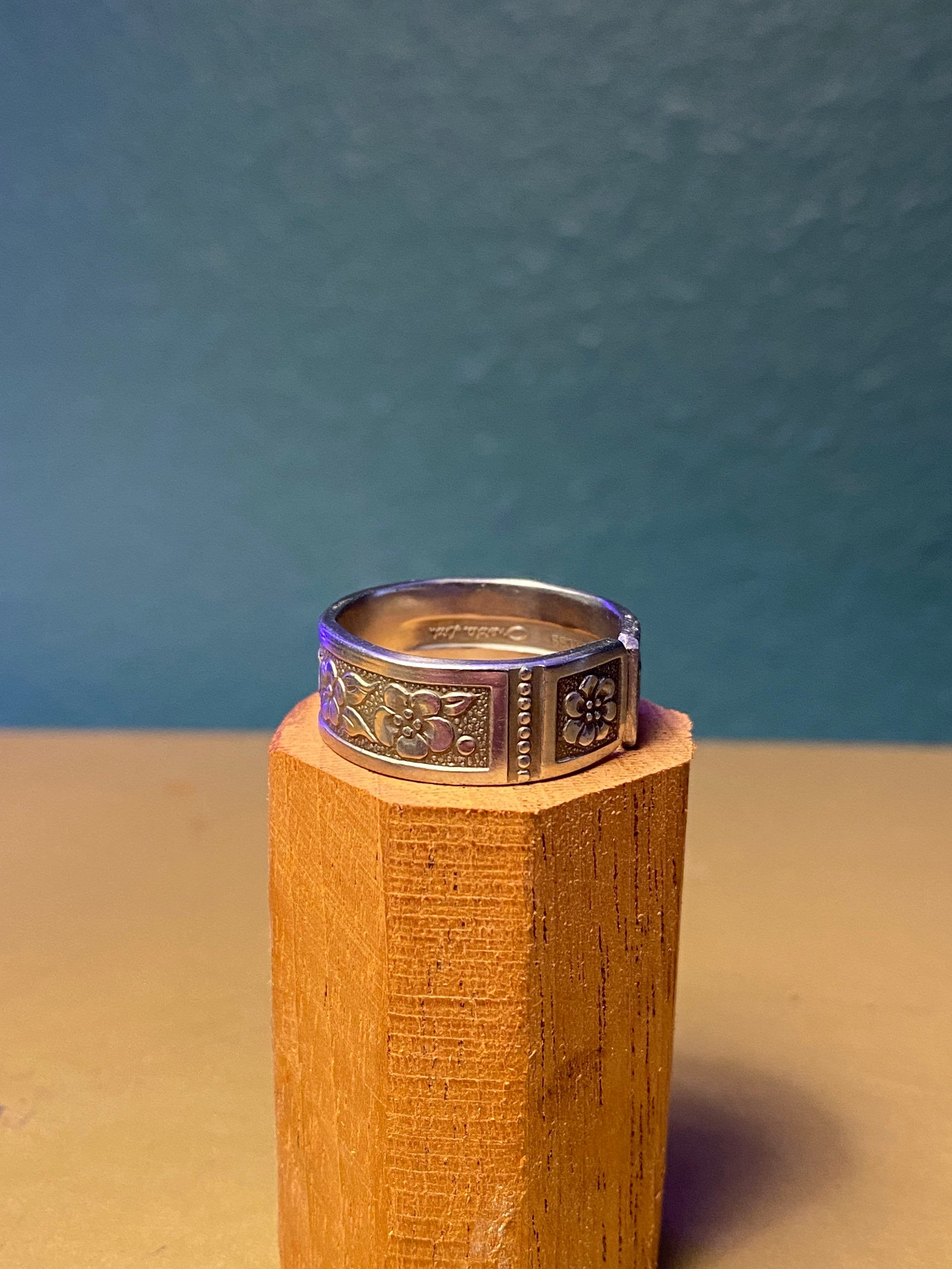 https://i.etsystatic.com/30341384/r/il/a2efc0/3759501122/il_fullxfull.3759501122_pstx.jpg