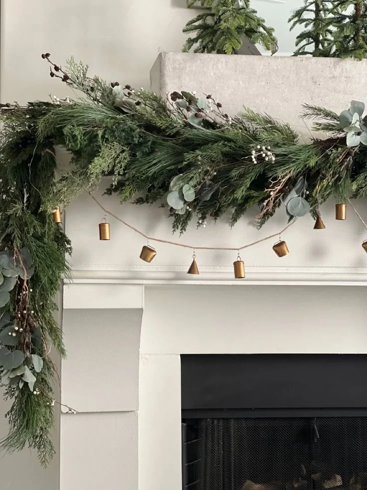 Christmas garland.jpeg