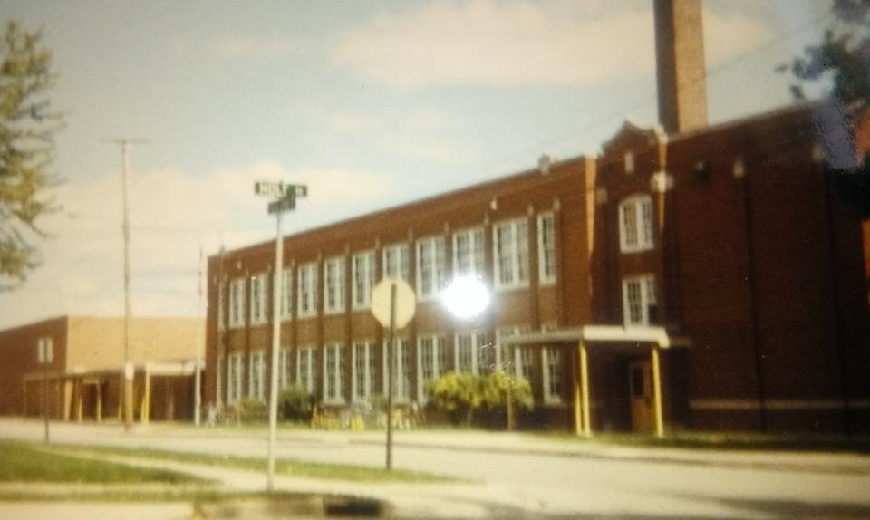 Holt Middle School.jpg