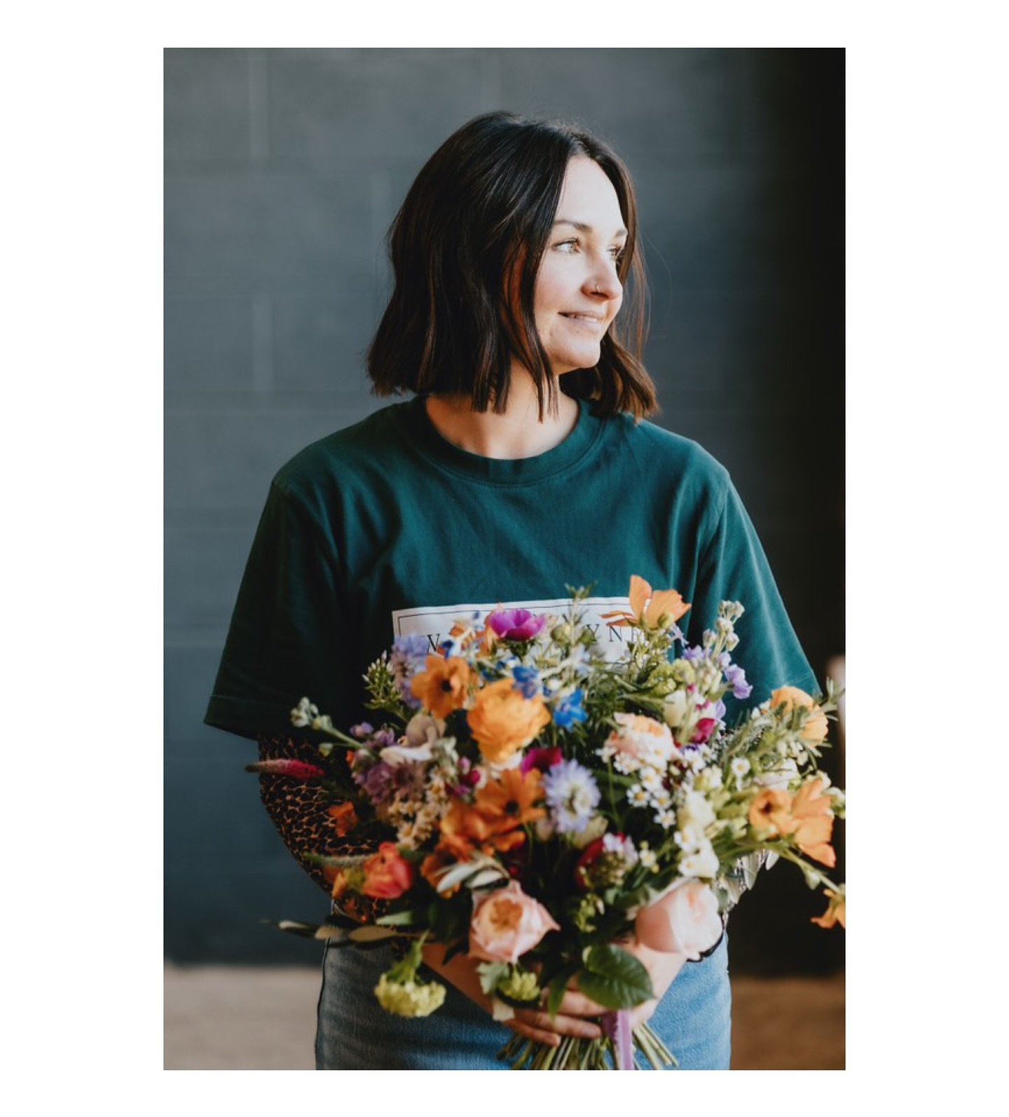 Hey! It&rsquo;s been a little while since I introduced myself, and I recently got these lush headshots by @clairemcgowanweddings from a recent shoot we did @the_end_hemmel so I thought I&rsquo;d do a little post about me!
.
I&rsquo;m Becca! Welcome t