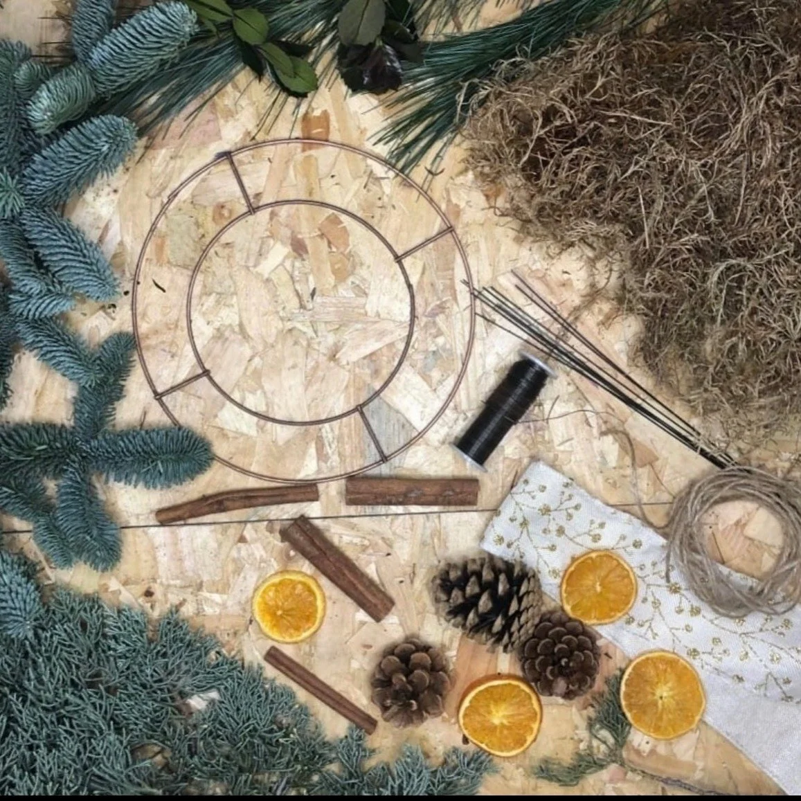 ✨Wreath Workshops! It may only be September but our wreath workshops are now live!✨

This year we are hosting workshops at our own studio in Killingworth with small classes of 10. We're teaming up with our neighbours @bake_for_the_soul who will provi