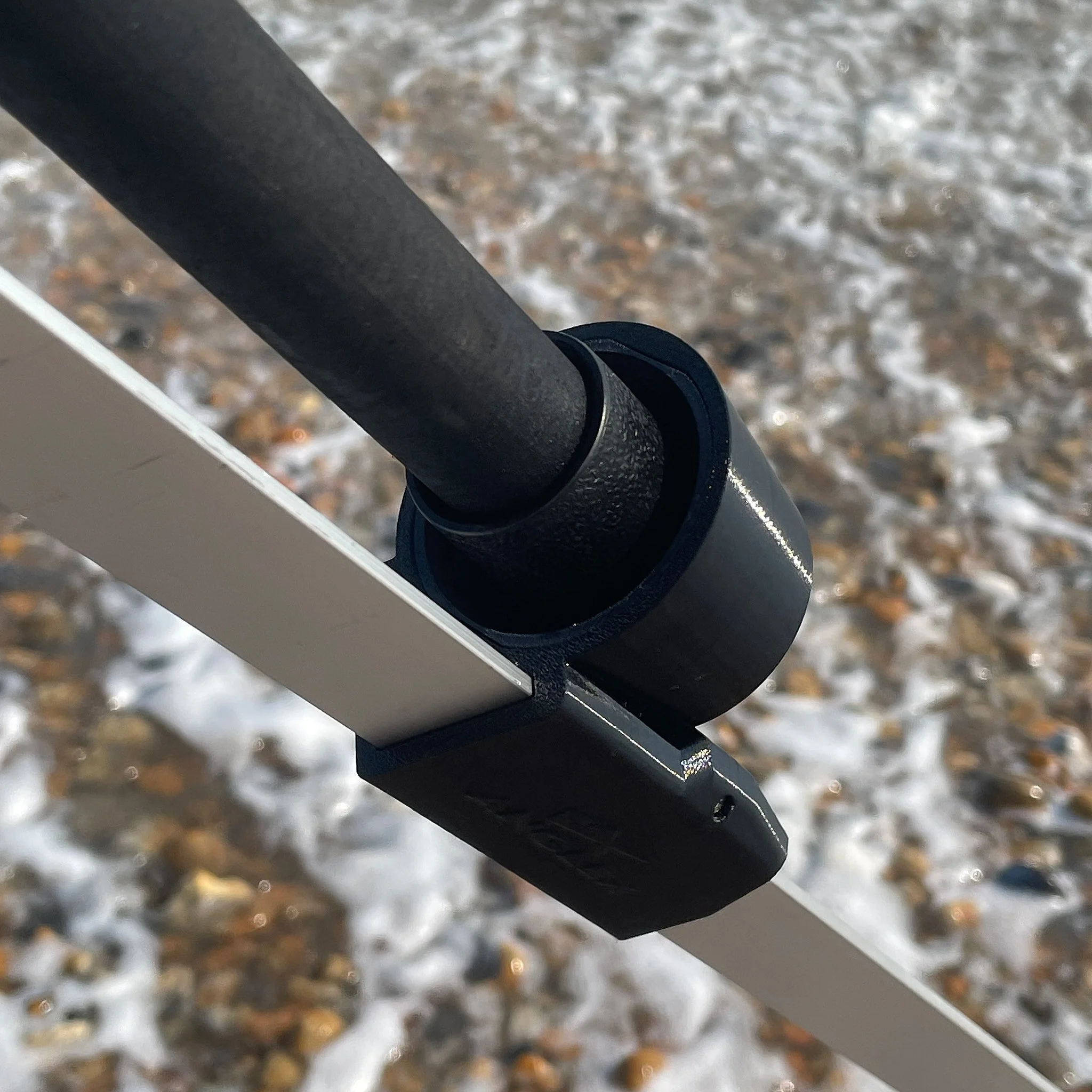 ANGLEX SINGLE BUTT CUP IAN GOLDS 03.jpg