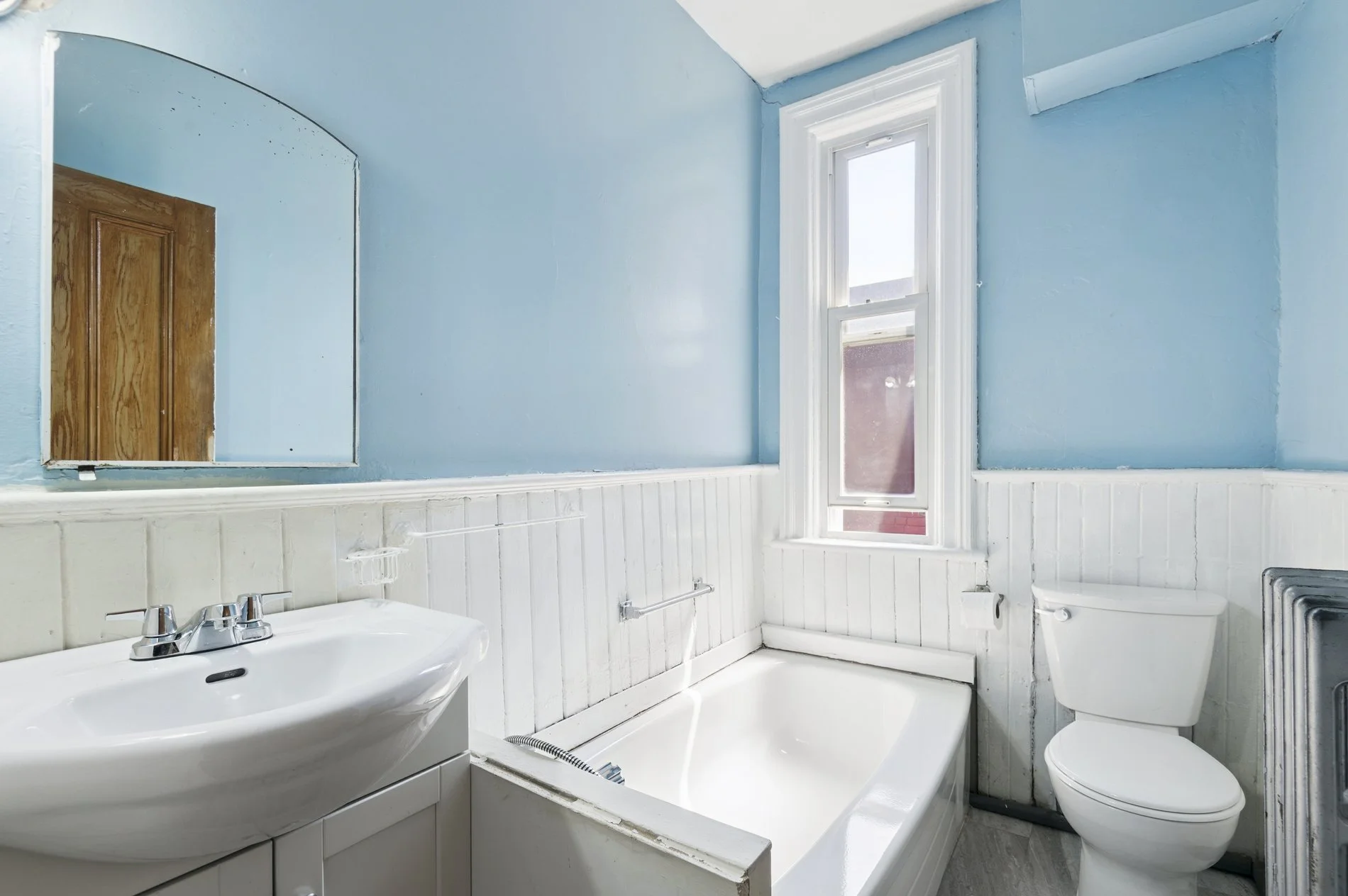 washroom.jpg