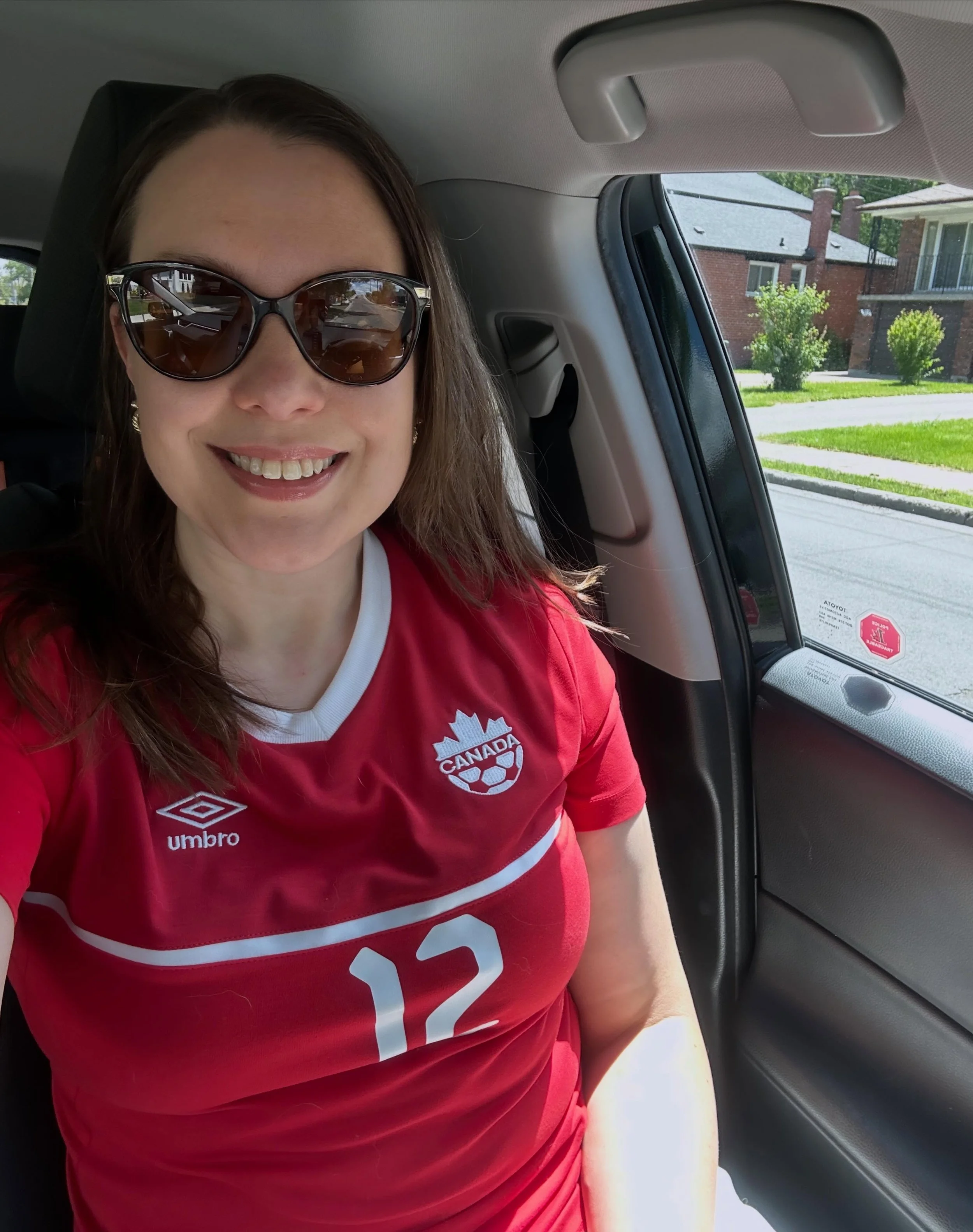 They say dress for your day!

Purchaser Home Visit 🏡 
World Cup Home Match ⚽️
HOME KIT 🇨🇦 @bosleyrealestate