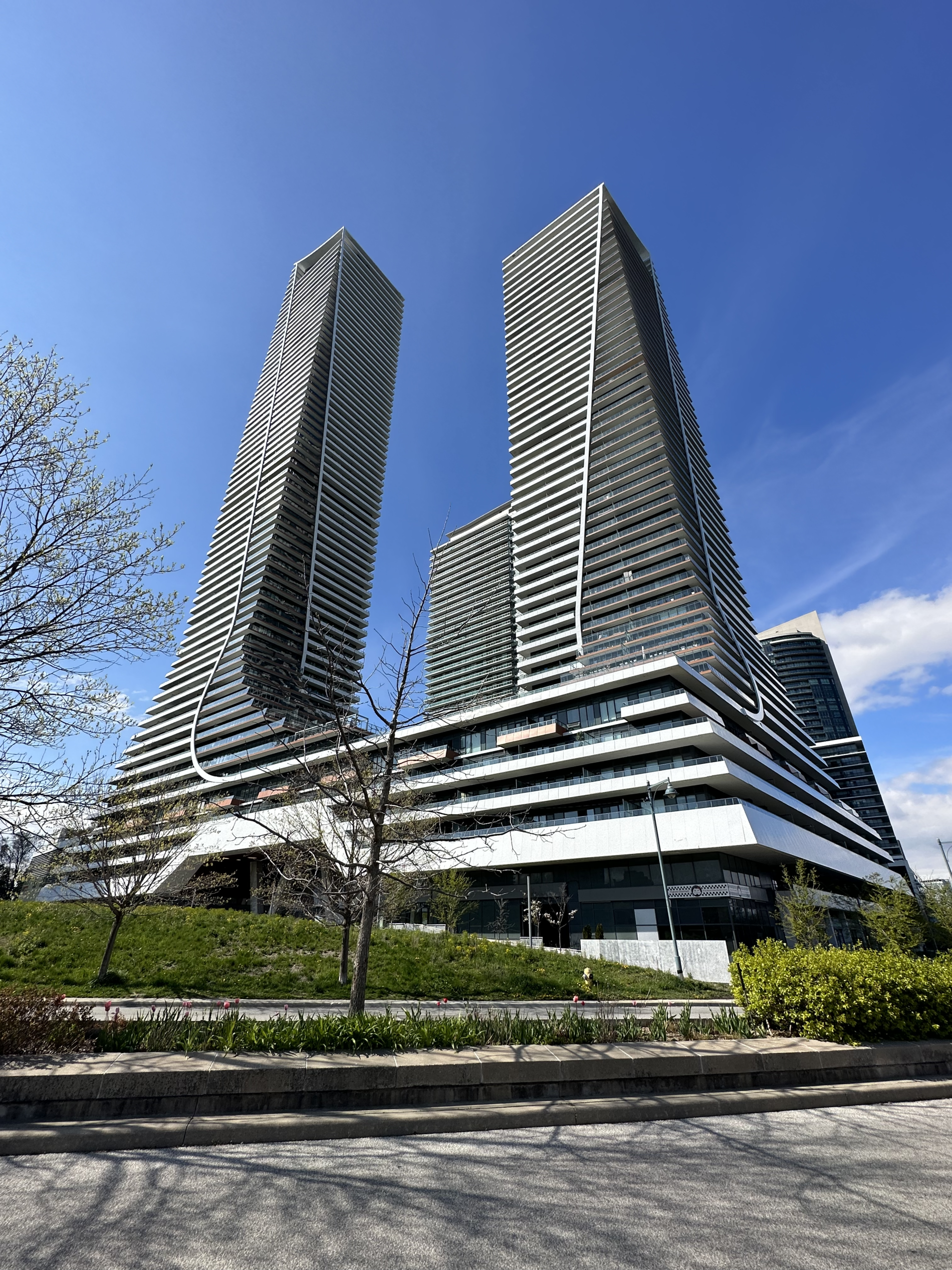 036_building.png
