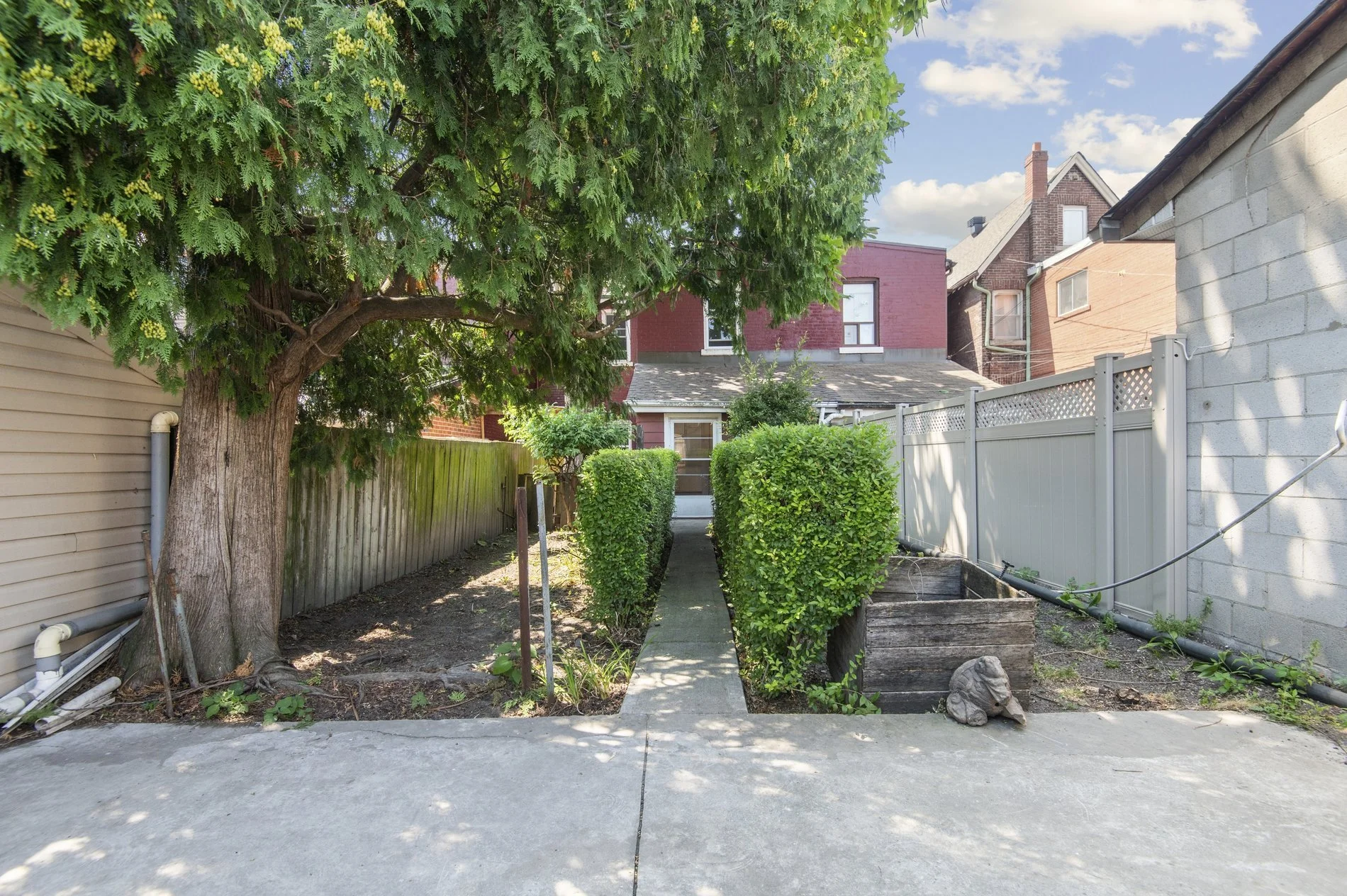 backyard house view.jpg
