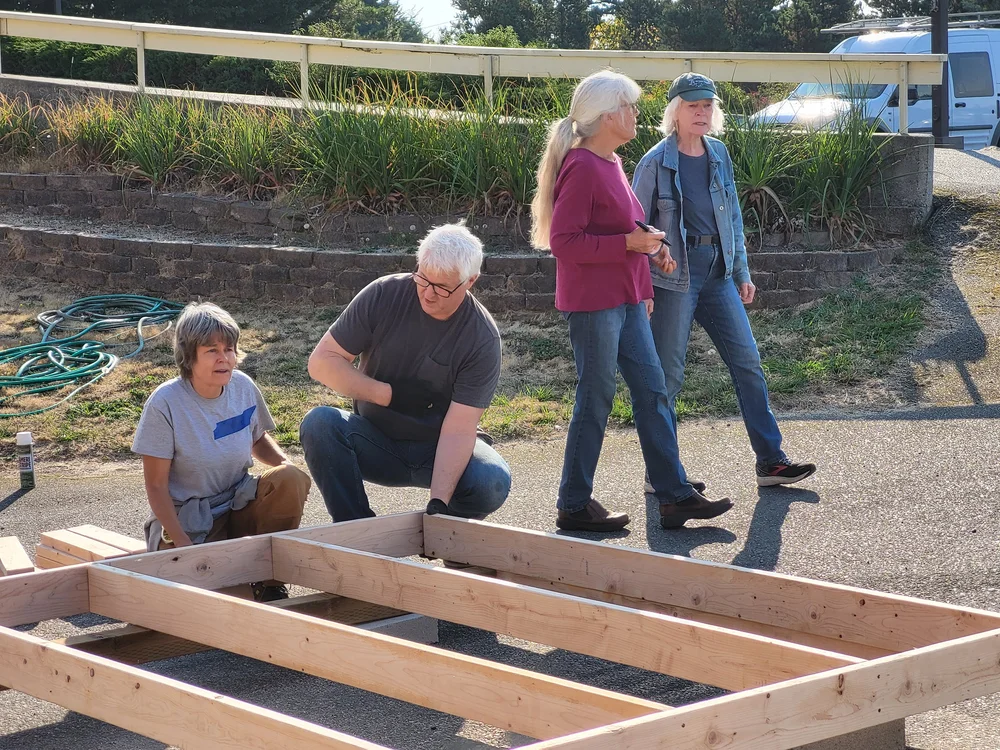 caswell-brown-photos-community-build