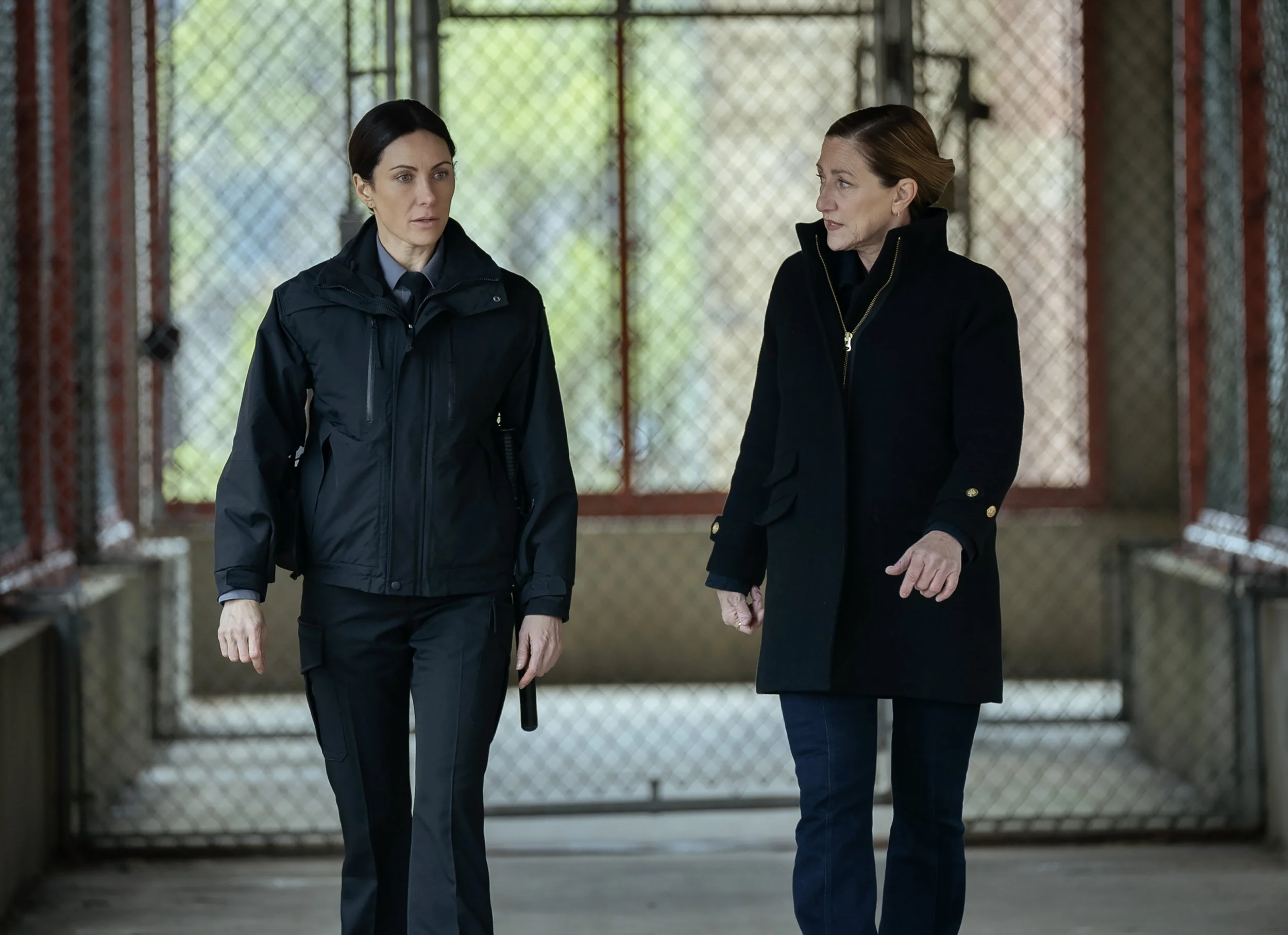 Edie Falco and Laura Benanti in 'Mayor of Kingstown' S4 
© Viacom International