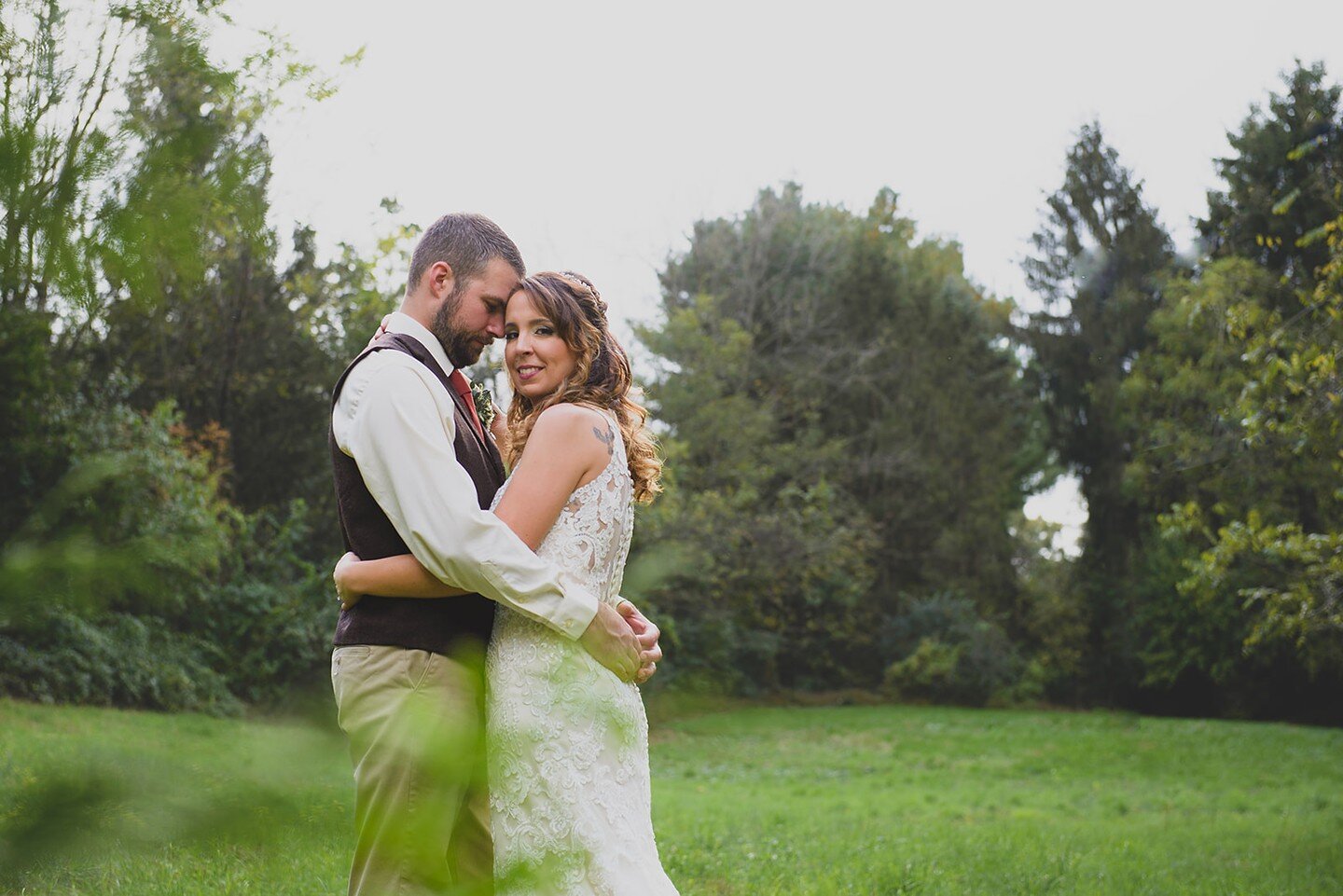 Samuel &amp; Tiffany
One of my favorite weddings
.
.
.
.
.
#lancasterpaweddingphotographer #lititzpaphotographer #lancasterpaphotography #lancasterpaphotographer #weddingphotographyidea #realmomentsweddingphotography #weddingmoments❤️ #backyardweddin