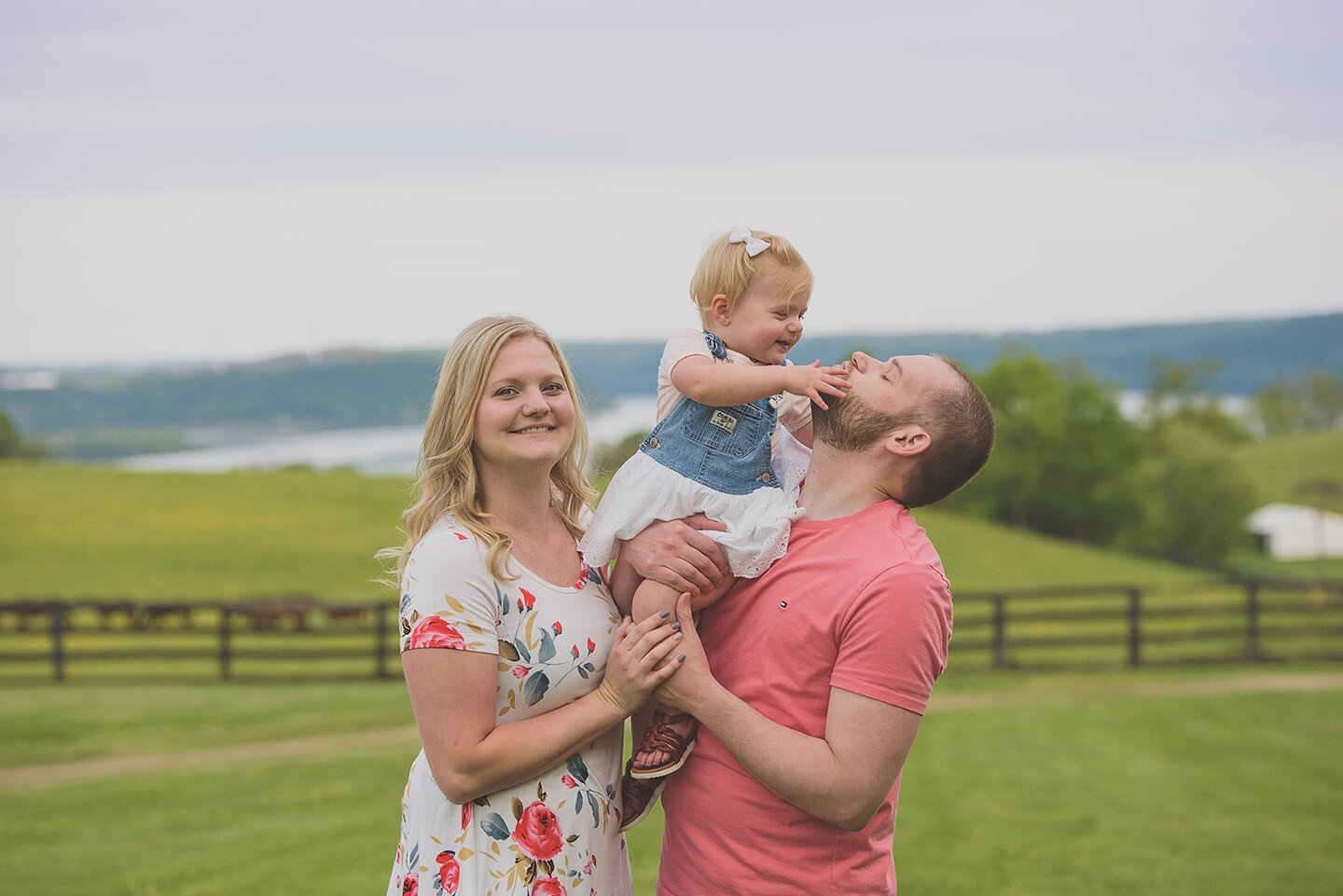 The best family photos just happen
.
.
.
.
.
#lancasterpaphotographer #lancasterpaphotography #lititzpaphotographer #realphotos #toddlerphotos #toddlerphotosession #familyportraiture #sunsetportraits #fampic #timelessphotography #nikoncameras