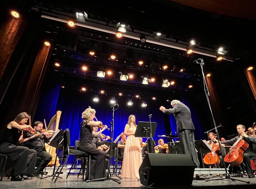 A glimpse of our &ldquo;Women, Life, Freedom&rdquo; Concert performed by the @Euro-Persian Arts Ensemble yesterday evening In Bozar, Brussels. During this concert we had a performance, Concertmaster Sarah Oates, Solo Soprano Kamelia Dara , Conductor 