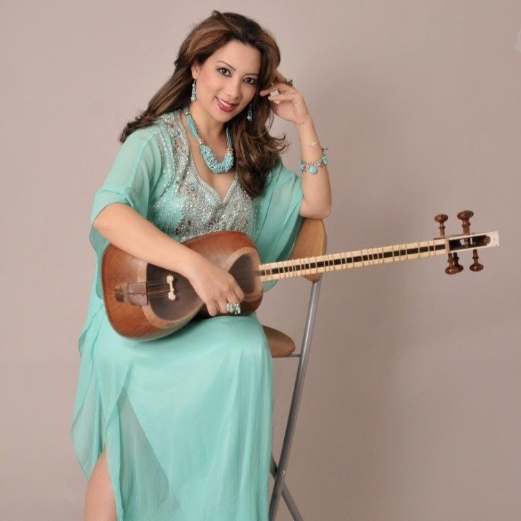 ✨Discover Sahba Motallebi, Grammy-winning tar and setar virtuoso, composer, and educator, celebrated worldwide as a master of Persian classical music.

Composer, educator, and master of Persian classical music, she continues to inspire audiences worl