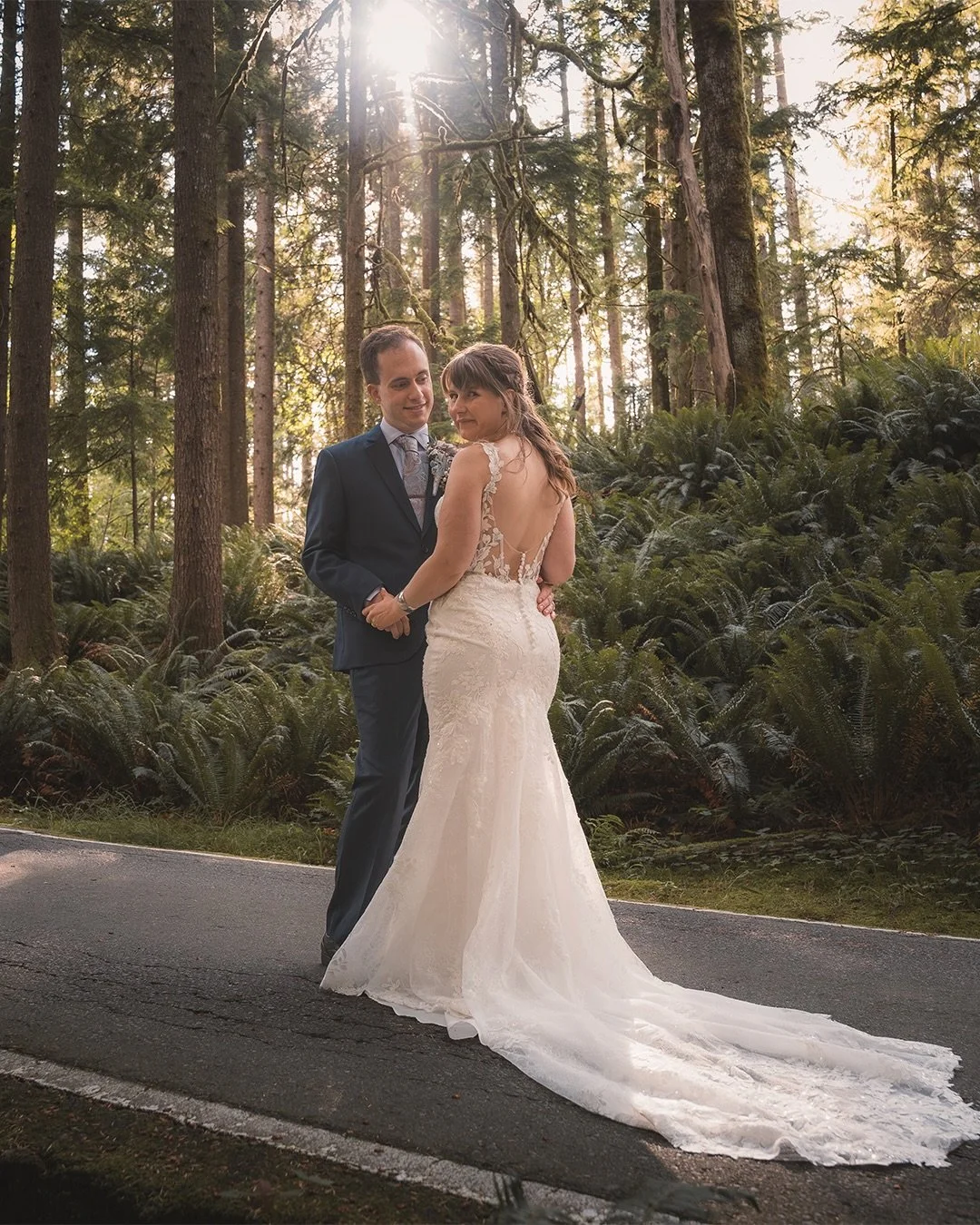 when your wedding venue feels like a fairy tale 🥹

this wedding day was so special. so many beautiful memories, amazing people, and forestry galore 🌲

i had such an incredible time capturing the love of these two 🤍 congratulations Robyn &amp; Alex