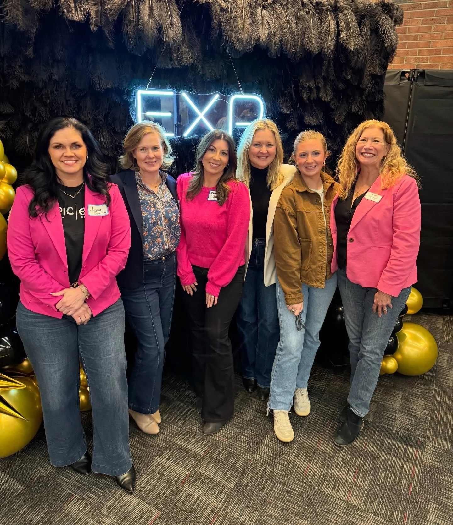 exp elevate with our exp Kentucky fam 💙🏆

@theepicgroupexp 
@exprealty