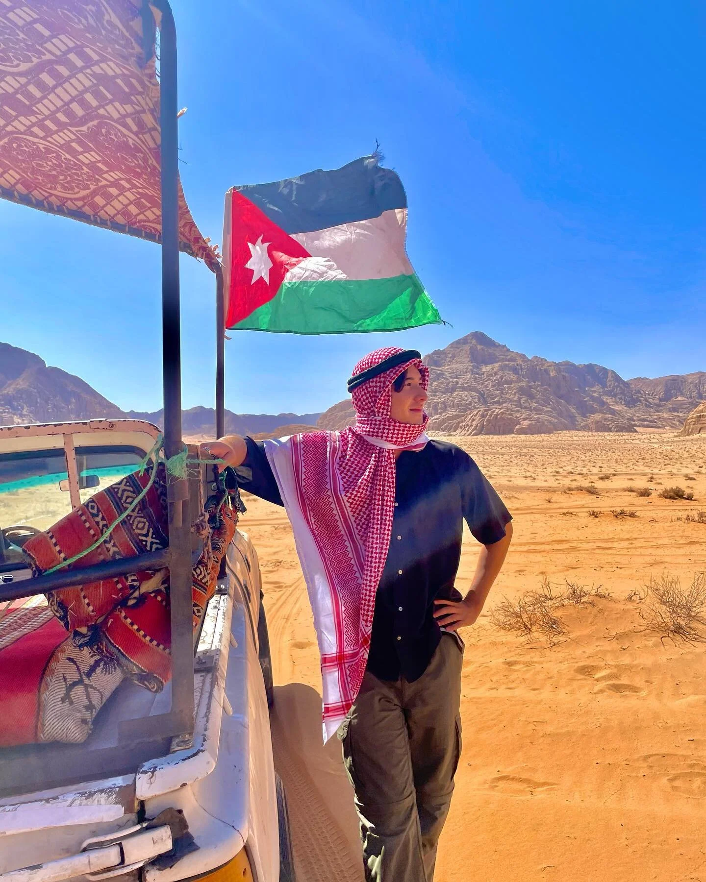 &ldquo;I &hearts;️ Jordan&rdquo;
&ldquo;Jordan &hearts;️&rsquo;s you&rdquo;

Best people, best food, best nature, best country.