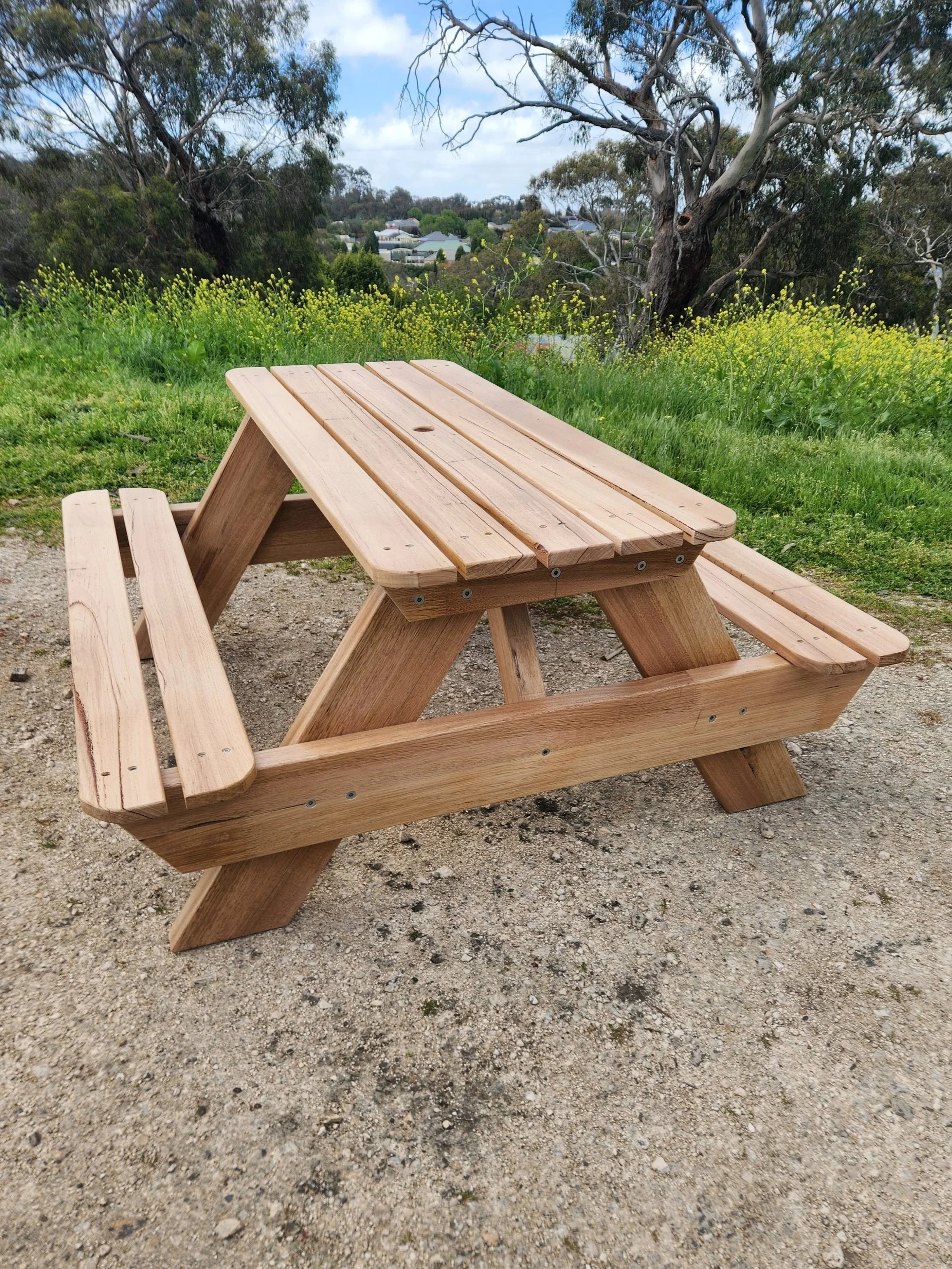 Kids picnic Table