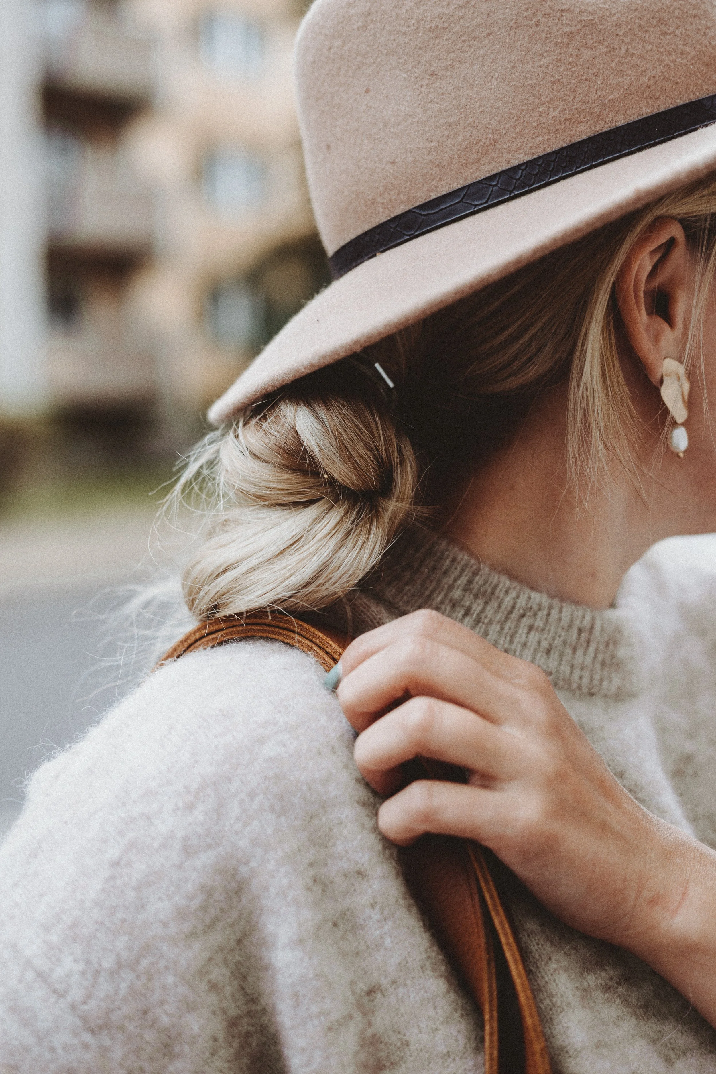 ellie-ellien-RHxEwq2QD3w-unsplash (1).jpg