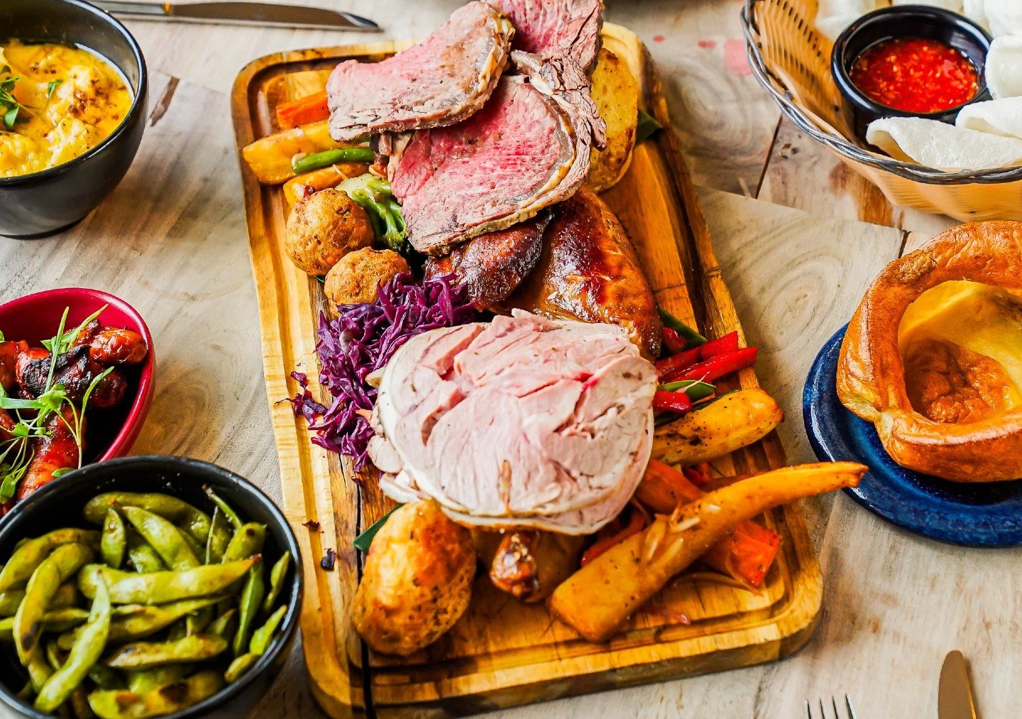 PROPER SUNDAY ROAST AT BAHA

The kind of Sunday roast that makes everyone fight over seconds.
What You Get:
🥩 Tender meat that falls apart perfectly
🥔 Crispy roast potatoes (the good kind)
🍄 Rich, proper gravy that ties it all together
🌱 Deliciou